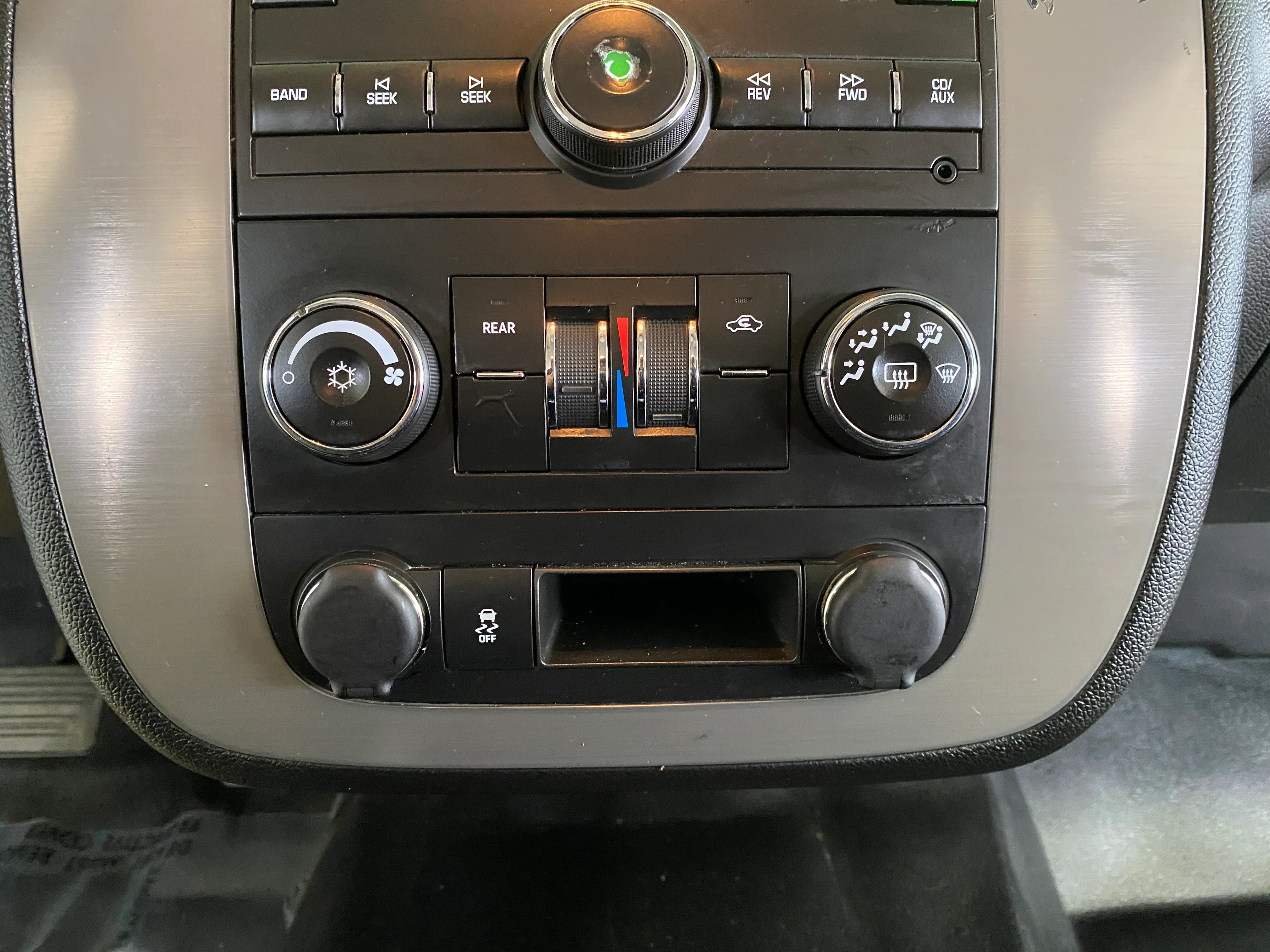 2013 Chevrolet Tahoe 4WD 5.3L - Image 20