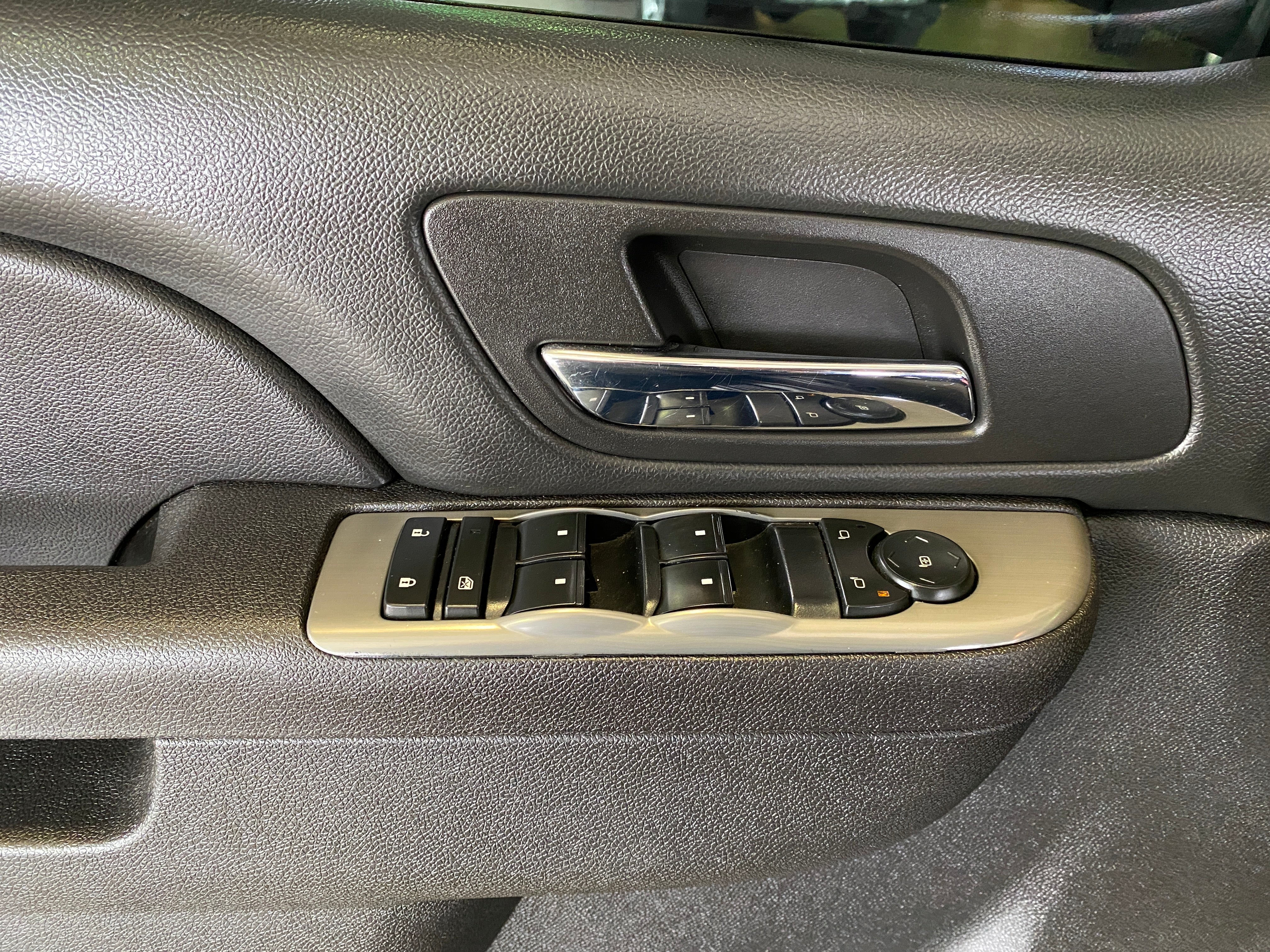 2013 Chevrolet Tahoe 4WD 5.3L - Image 22