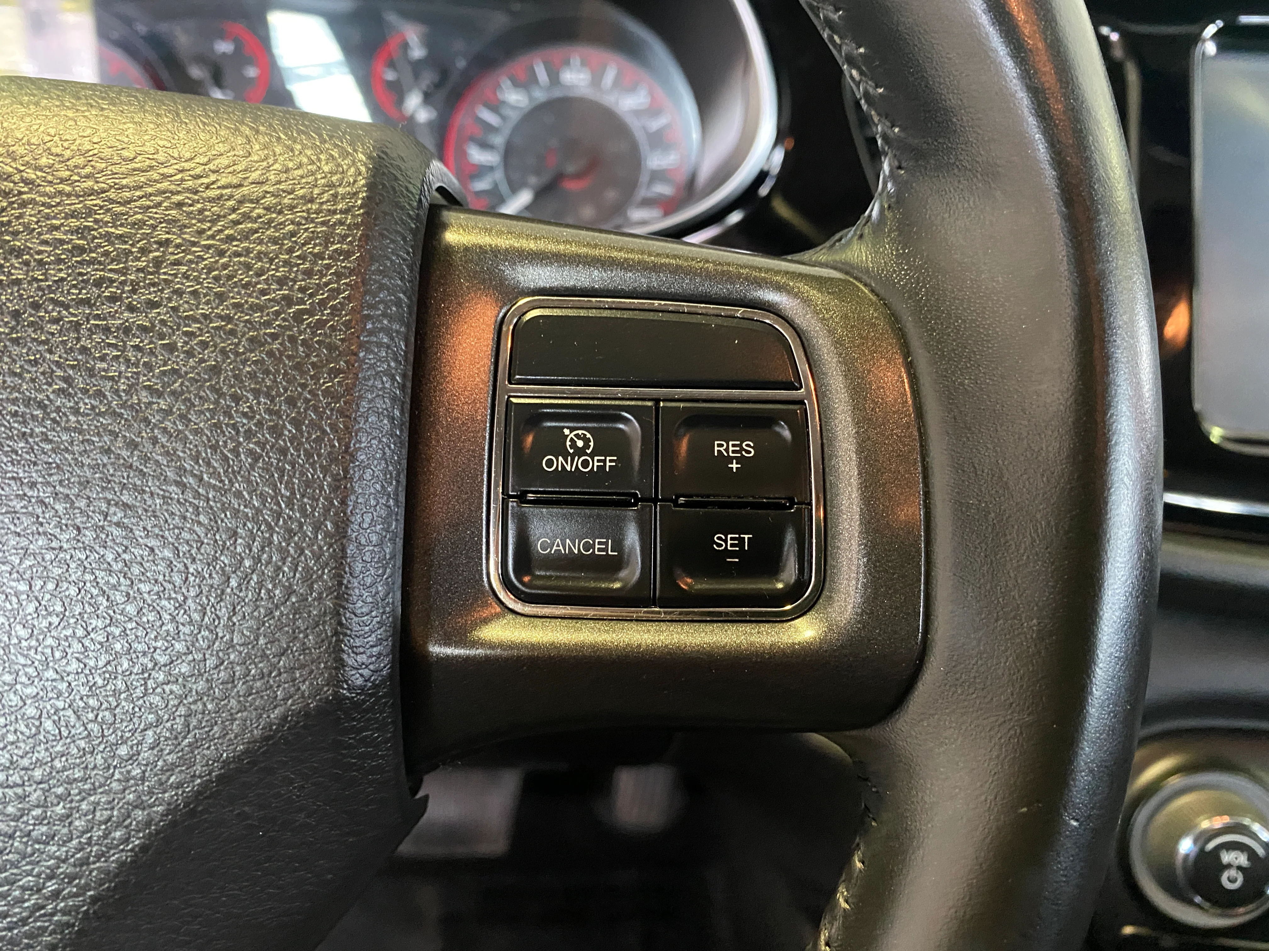 2013 Dodge Dart SXT - Image 21