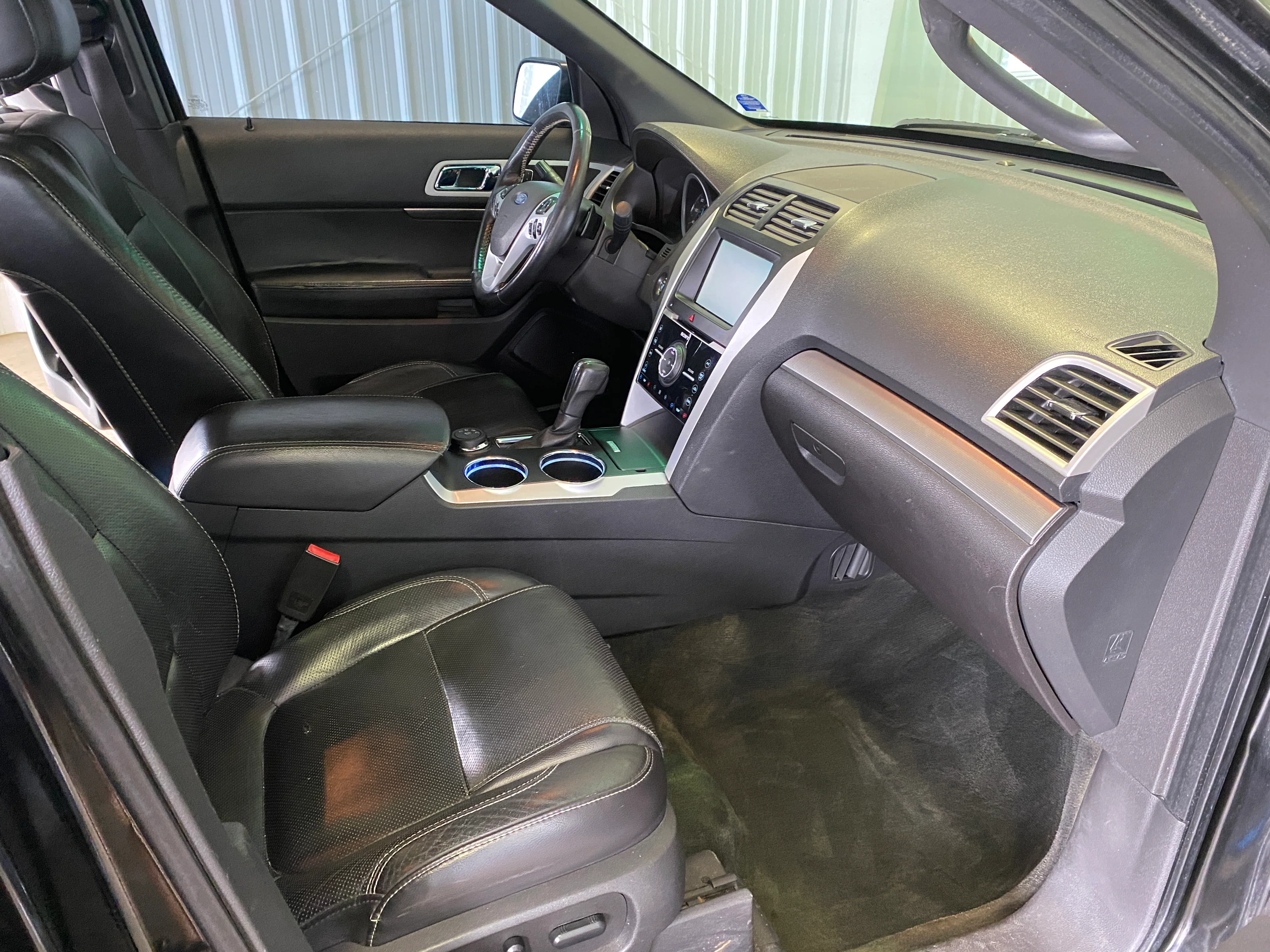 2013 Ford Explorer Sport 4WD - Image 16