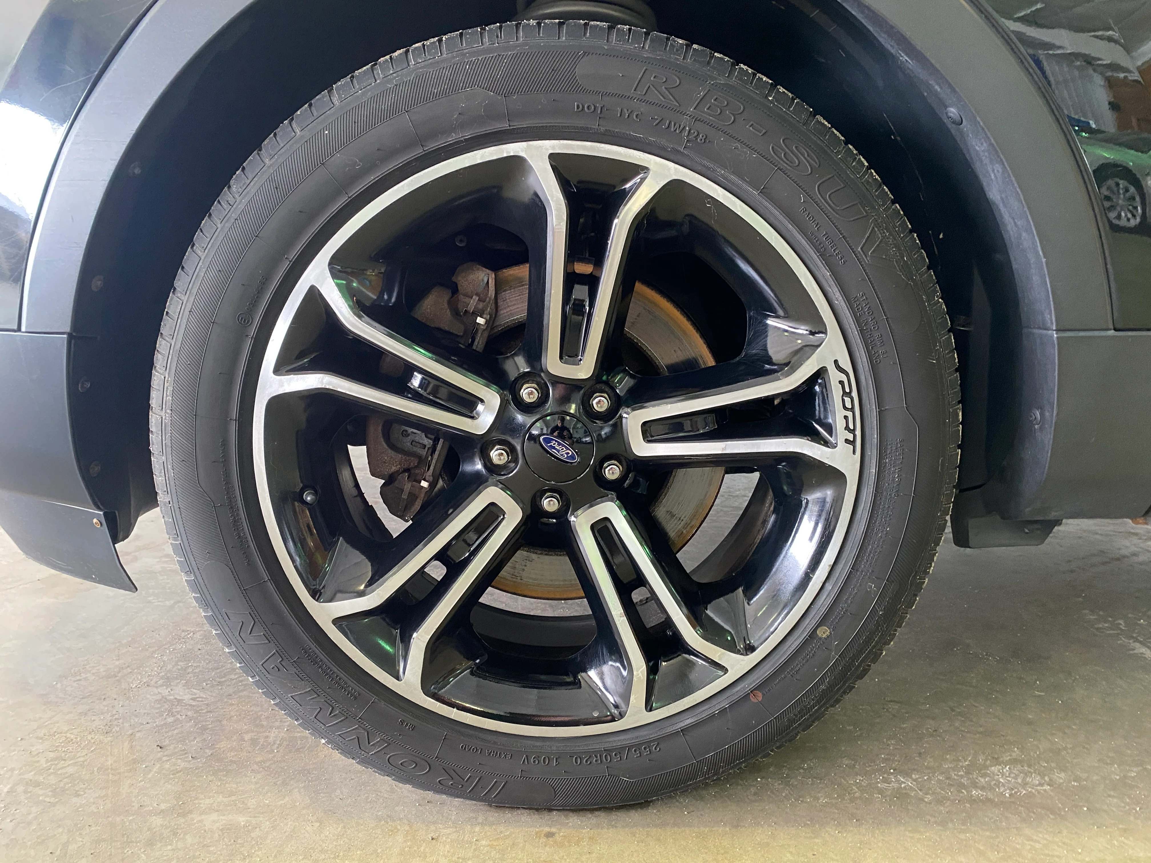 2013 Ford Explorer Sport 4WD - Image 9