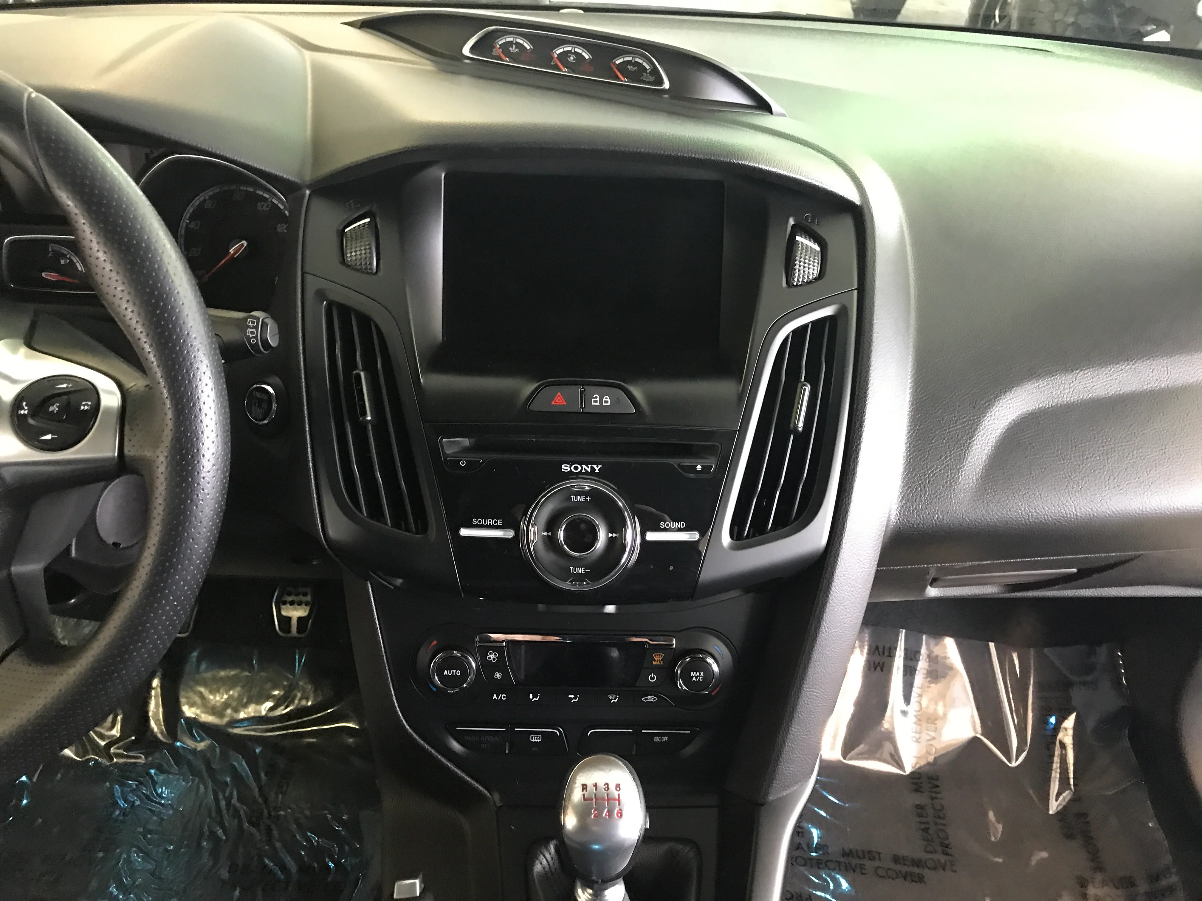 2014 Ford Focus ST - Image 12