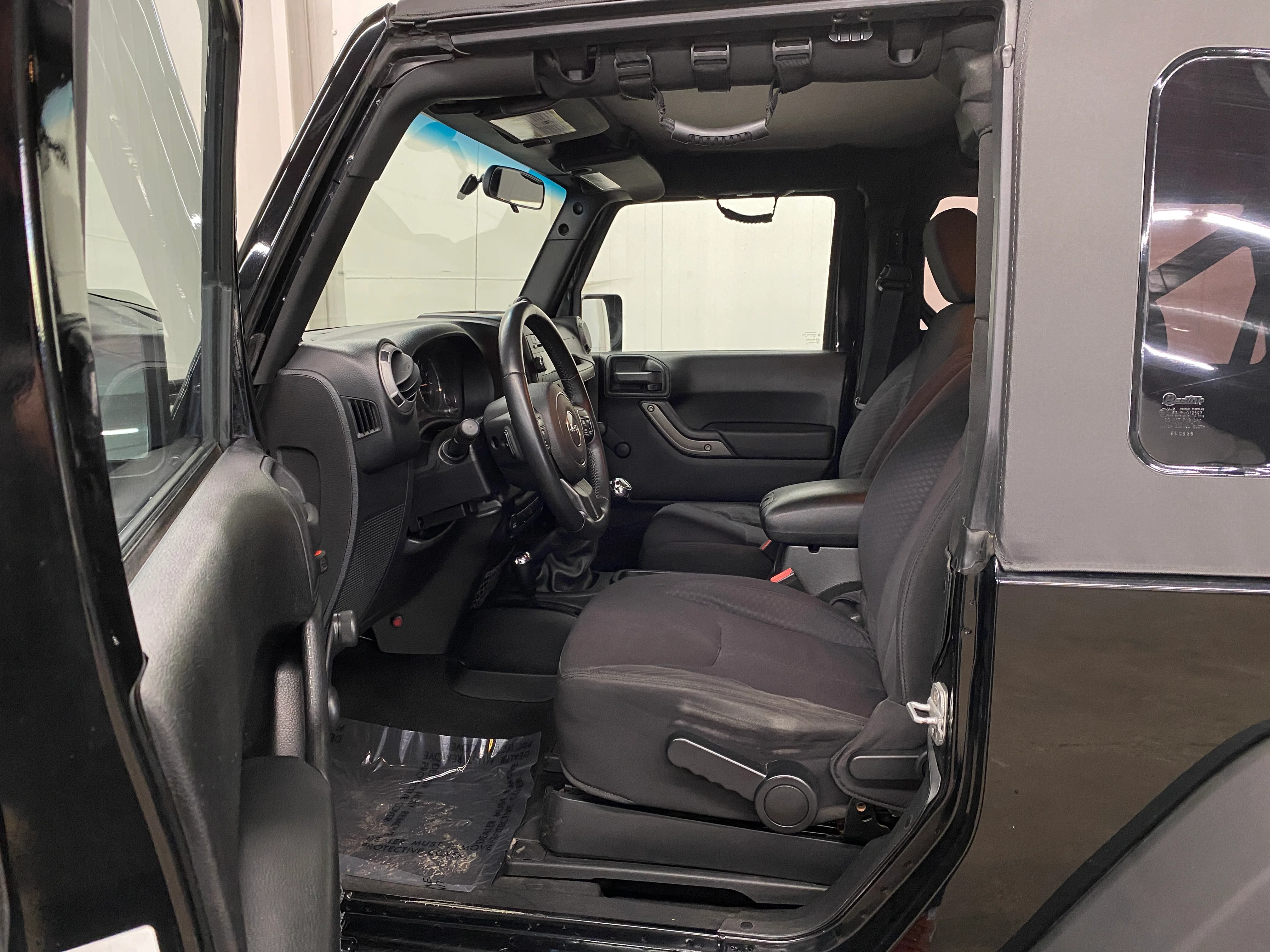 2013 Jeep Wrangler Sport 4WD Manual - Image 10