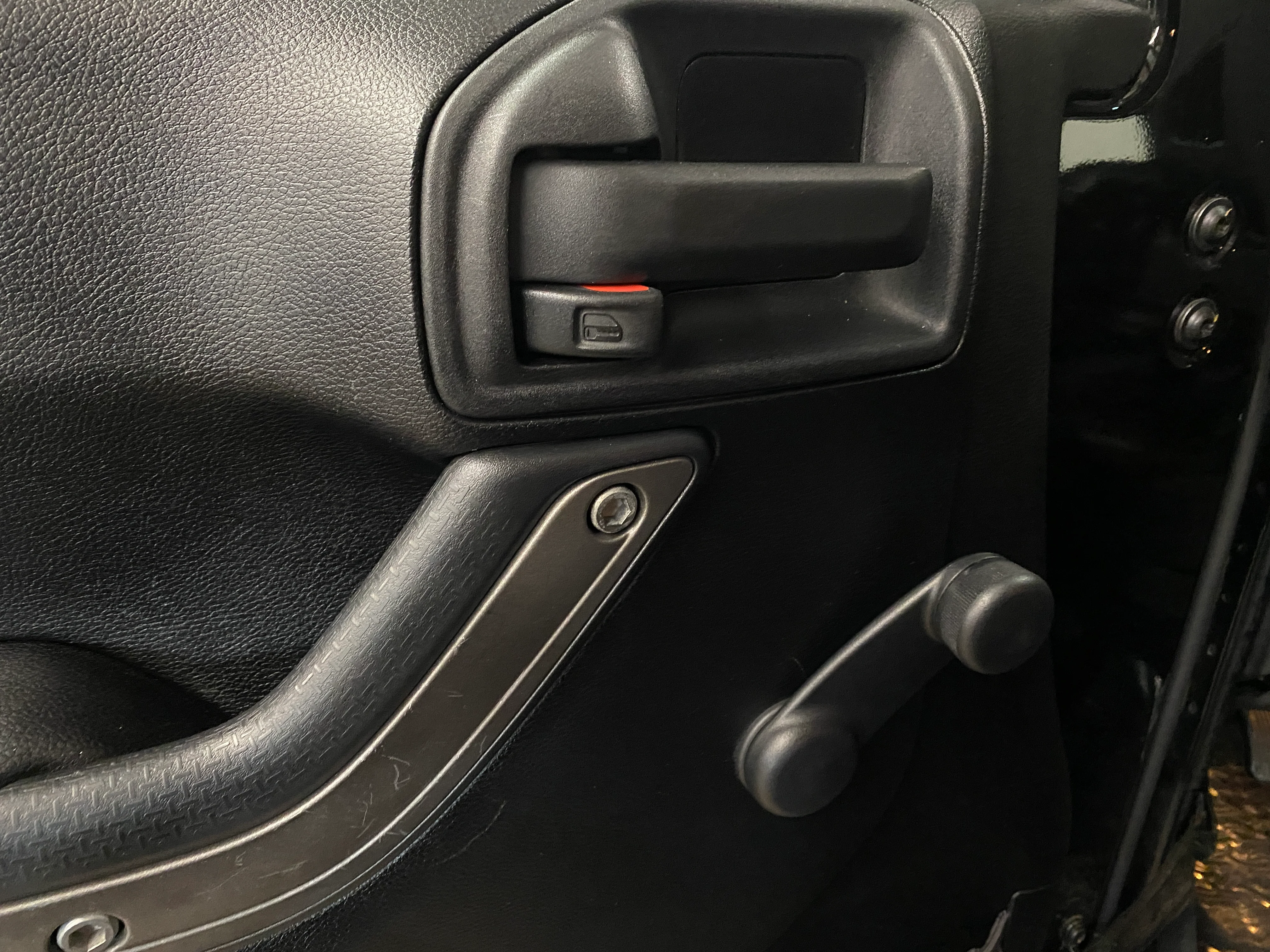 2013 Jeep Wrangler Sport 4WD Manual - Image 11