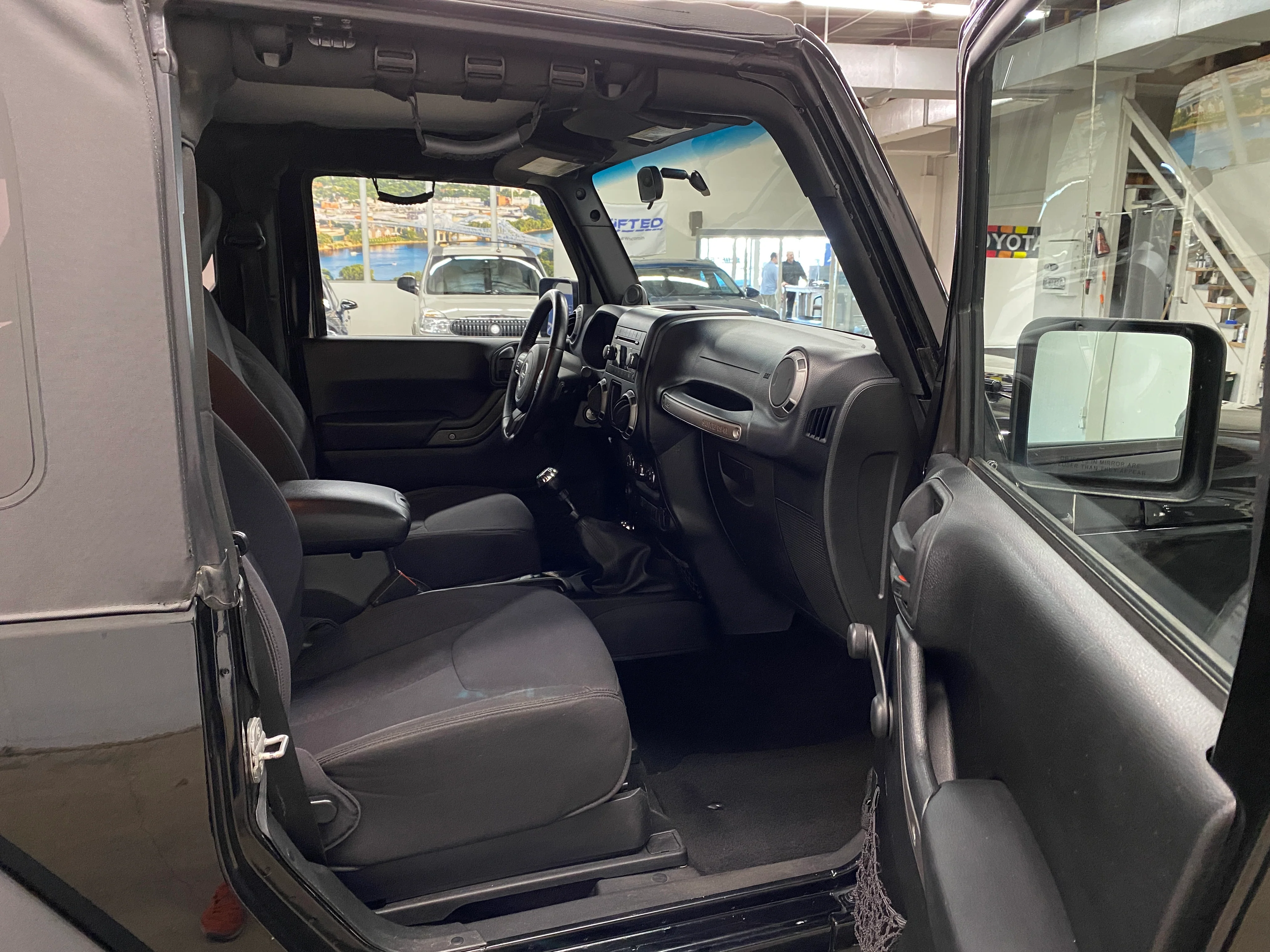 2013 Jeep Wrangler Sport 4WD Manual - Image 14