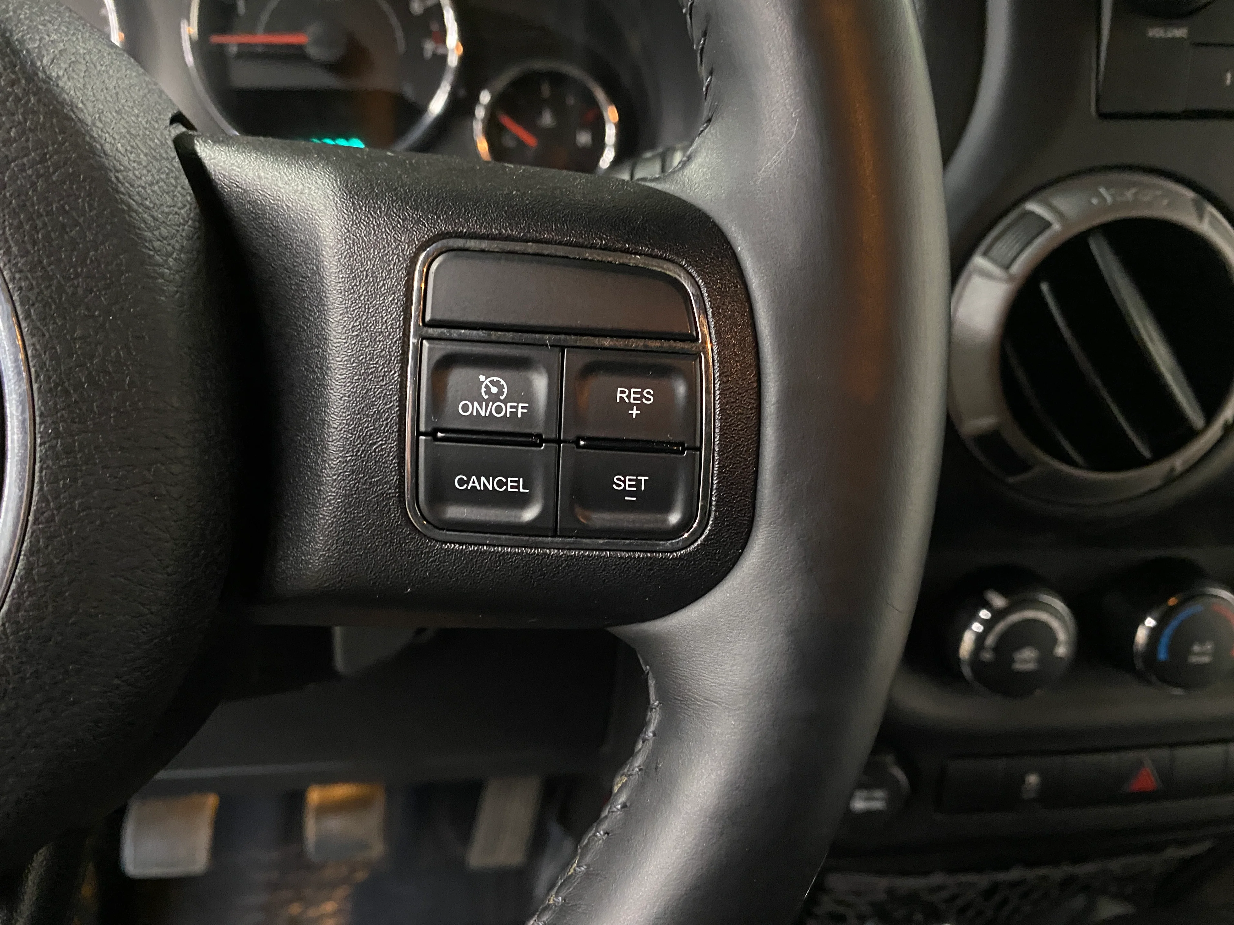 2013 Jeep Wrangler Sport 4WD Manual - Image 20