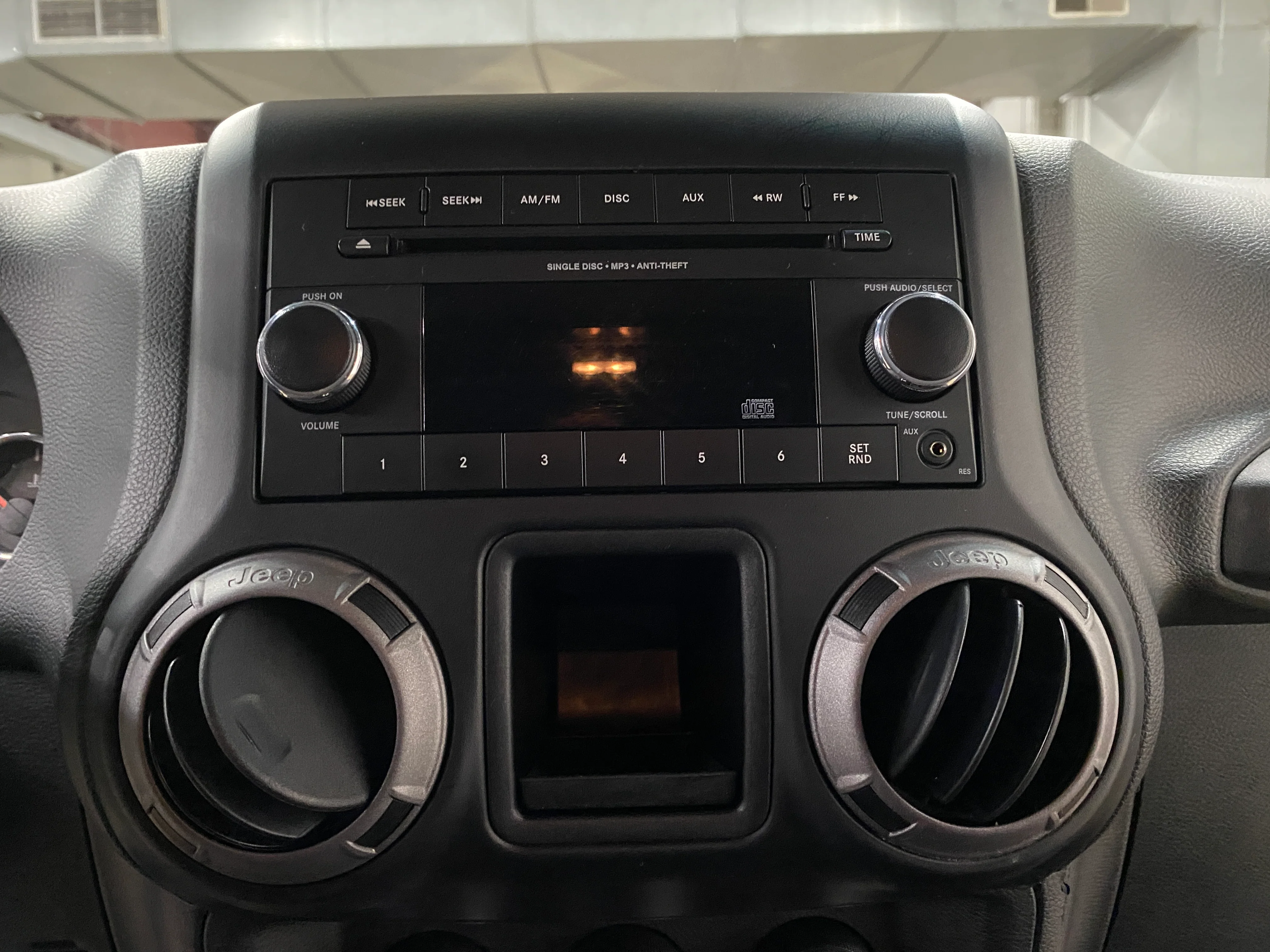 2013 Jeep Wrangler Sport 4WD Manual - Image 22