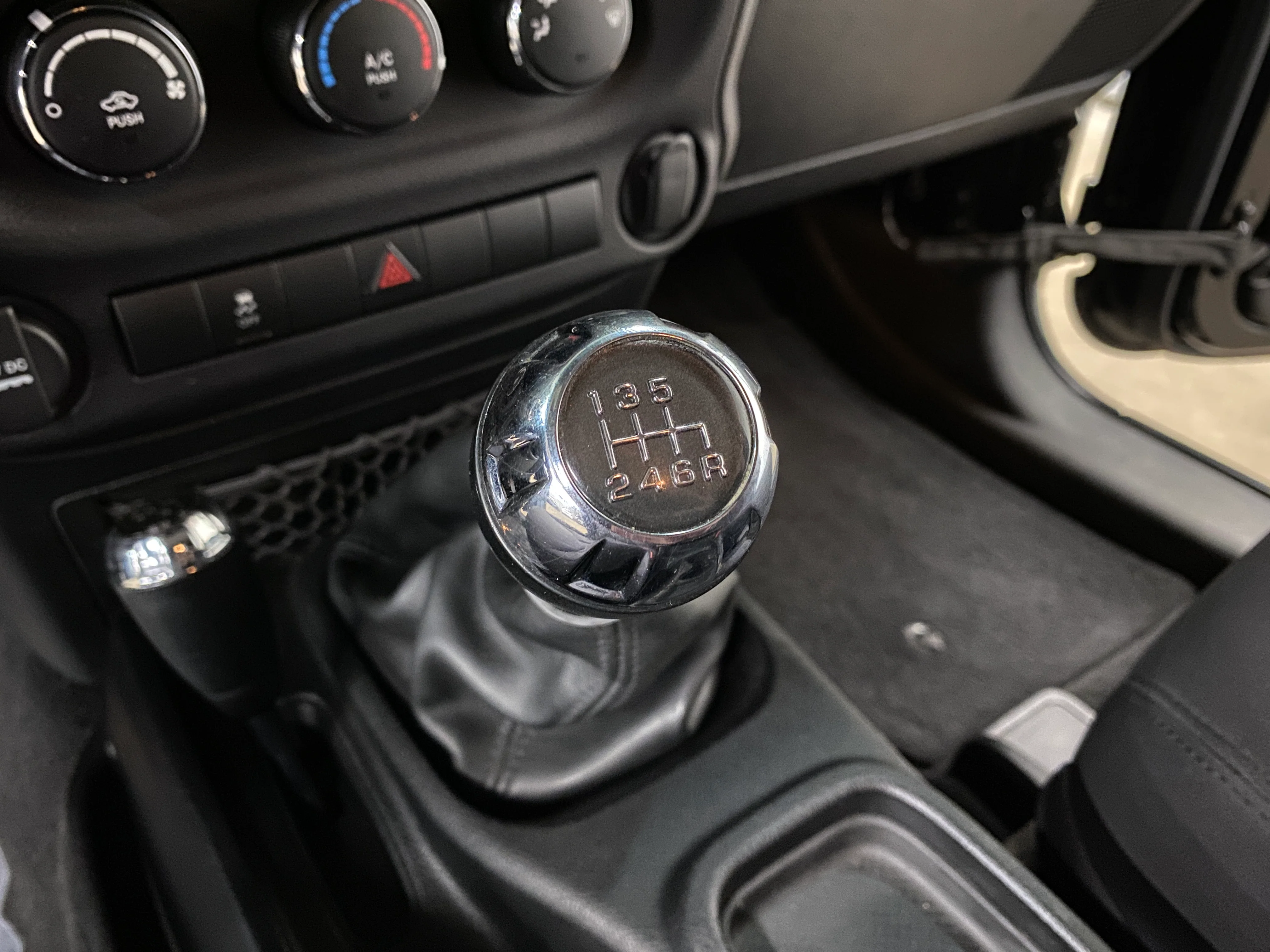 2013 Jeep Wrangler Sport 4WD Manual - Image 24