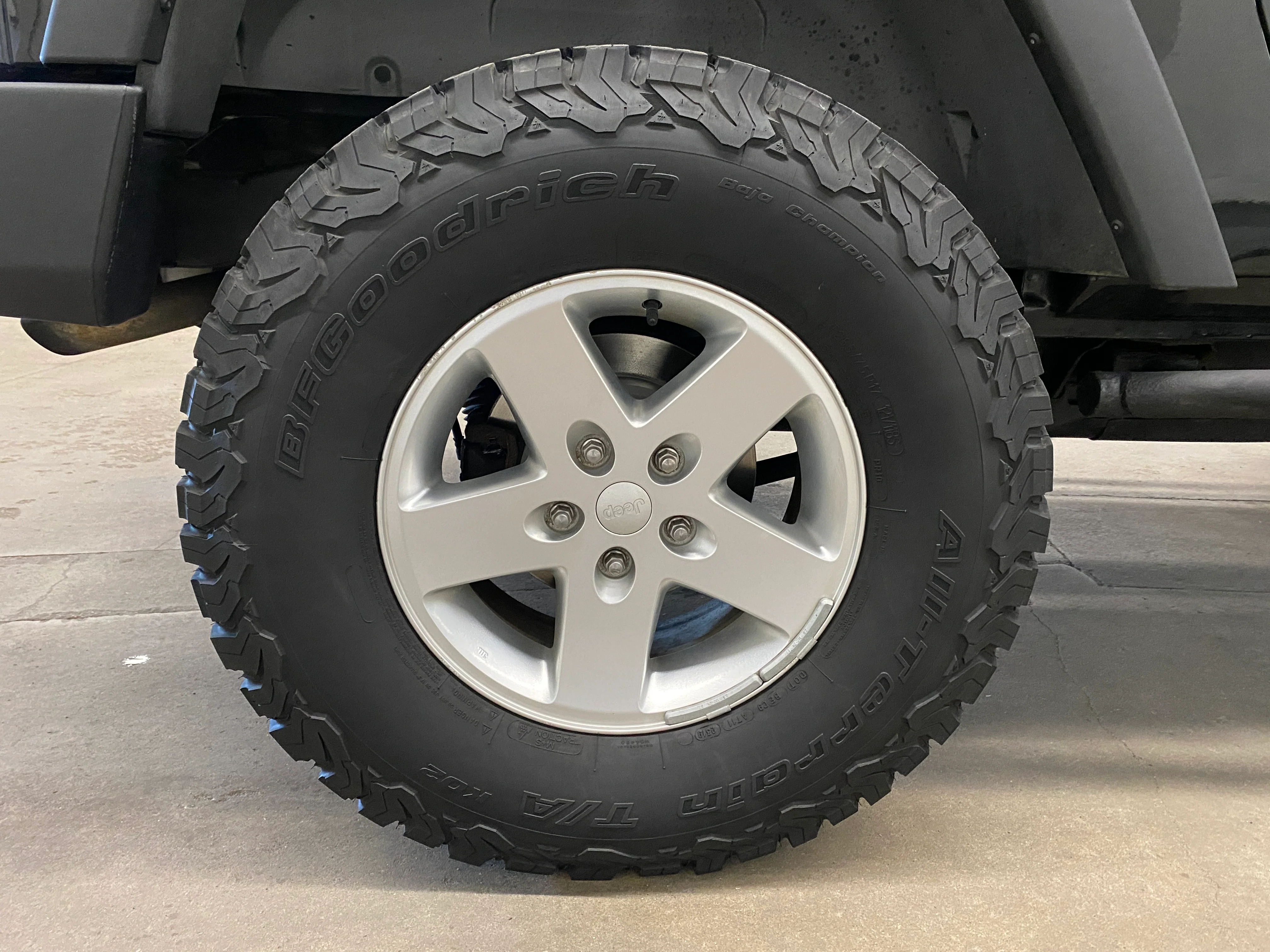 2013 Jeep Wrangler Sport 4WD Manual - Image 30