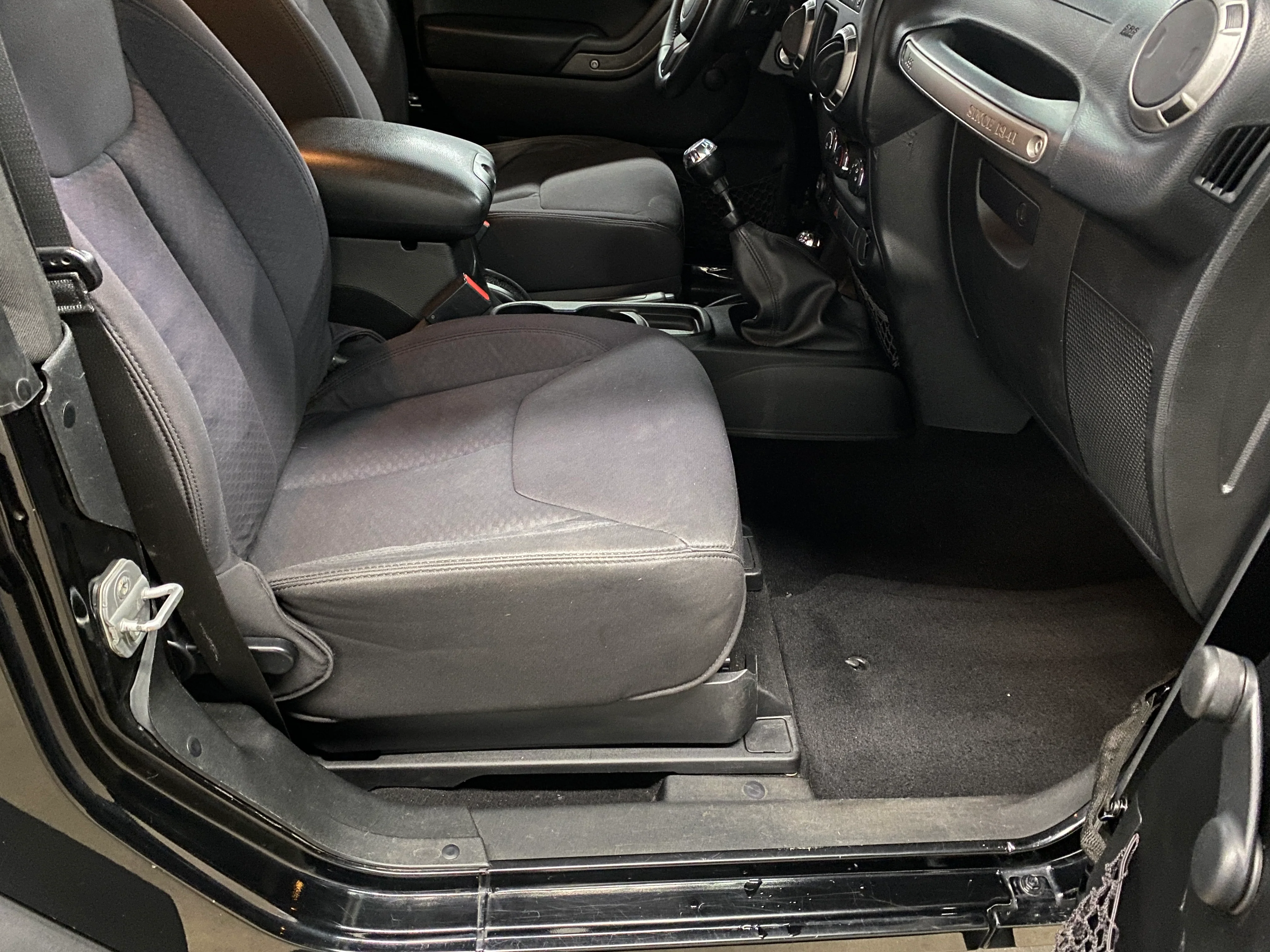 2013 Jeep Wrangler Sport 4WD Manual - Image 40