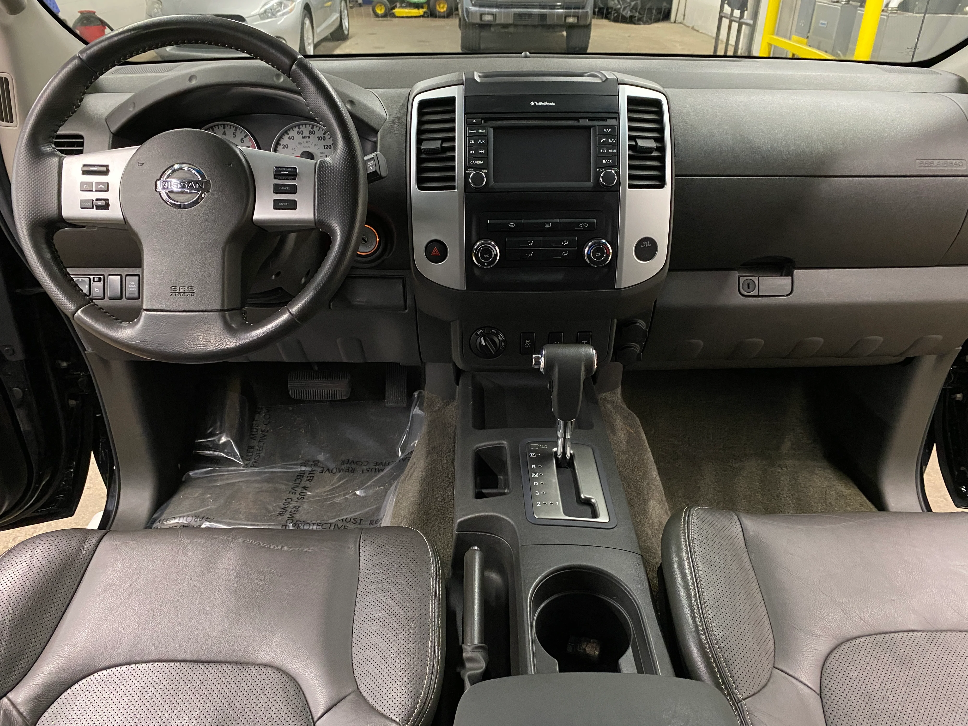 2013 Nissan Xterra PRO-4X 4WD - Image 20