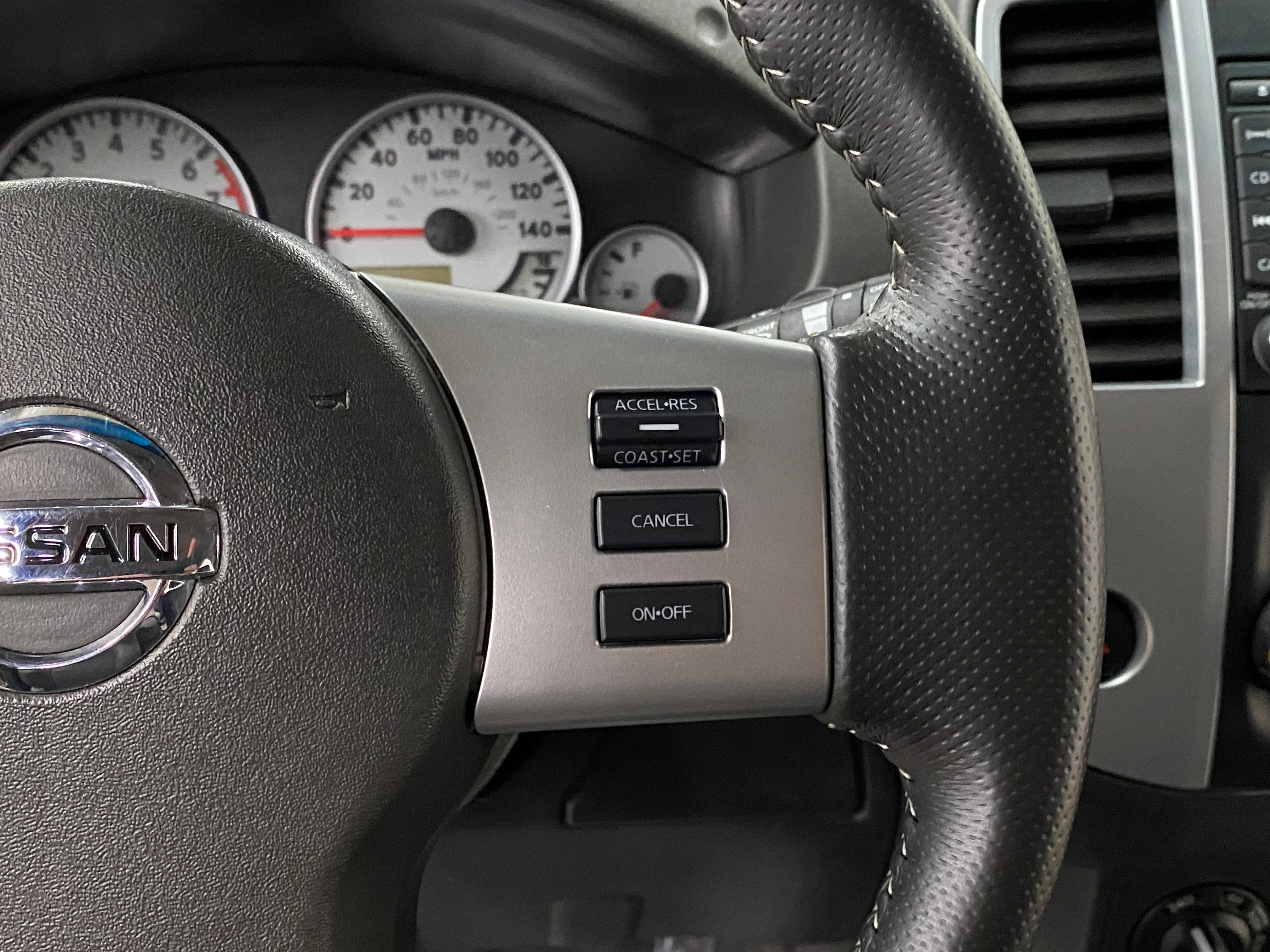 2013 Nissan Xterra PRO-4X 4WD - Image 24