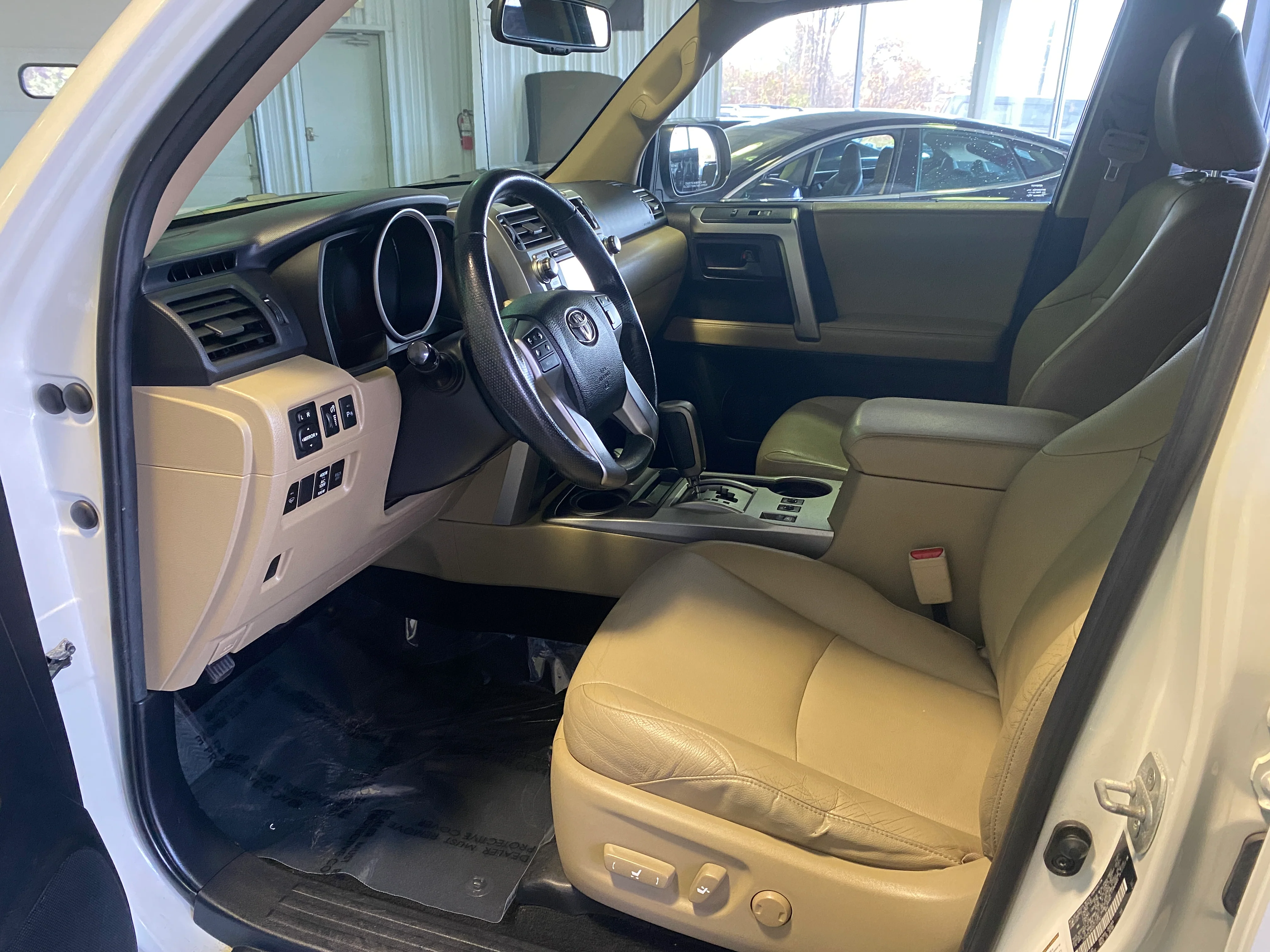 2013 Toyota 4Runner SR5 Premium 4WD - Image 10