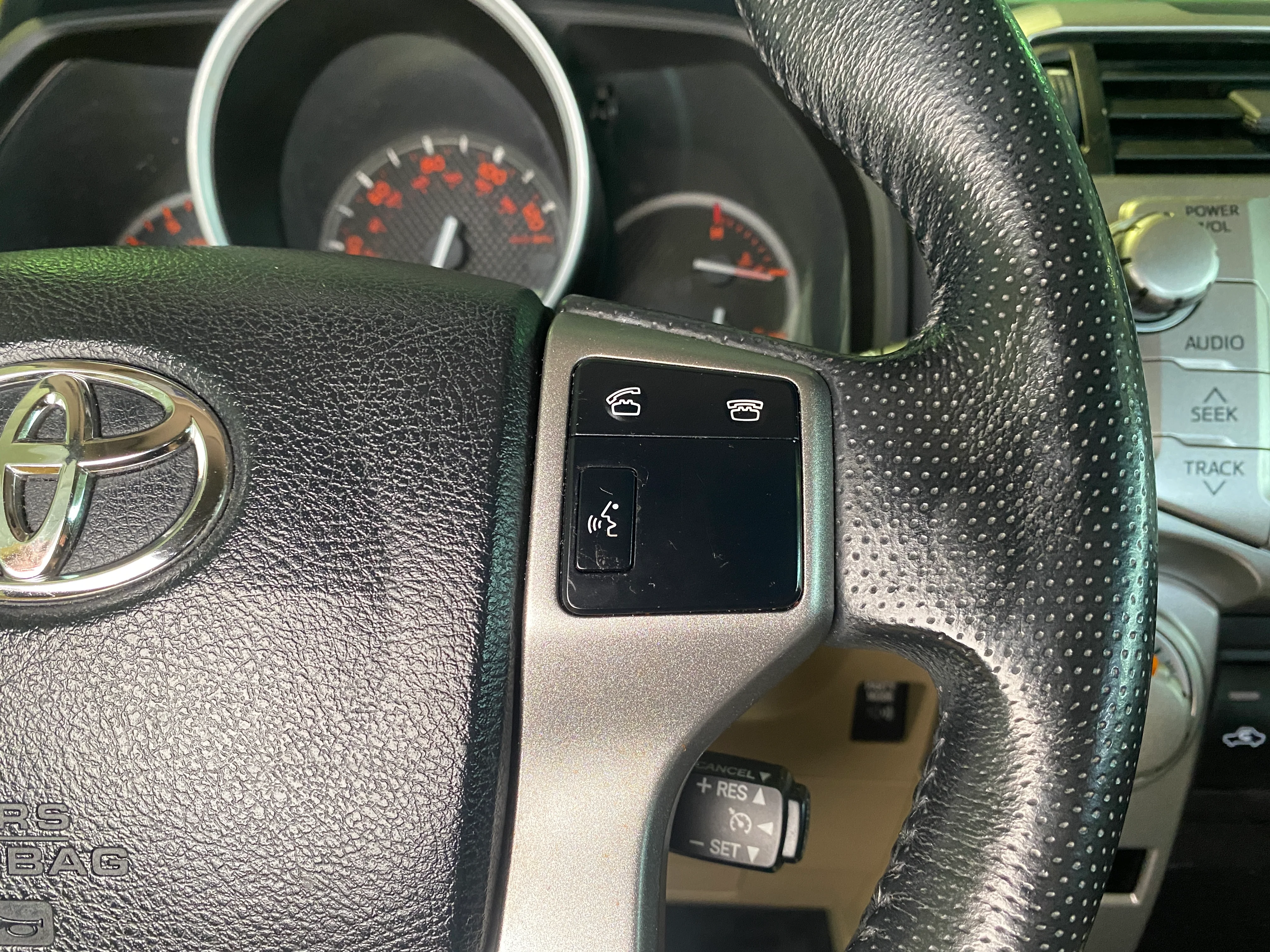 2013 Toyota 4Runner SR5 Premium 4WD - Image 23