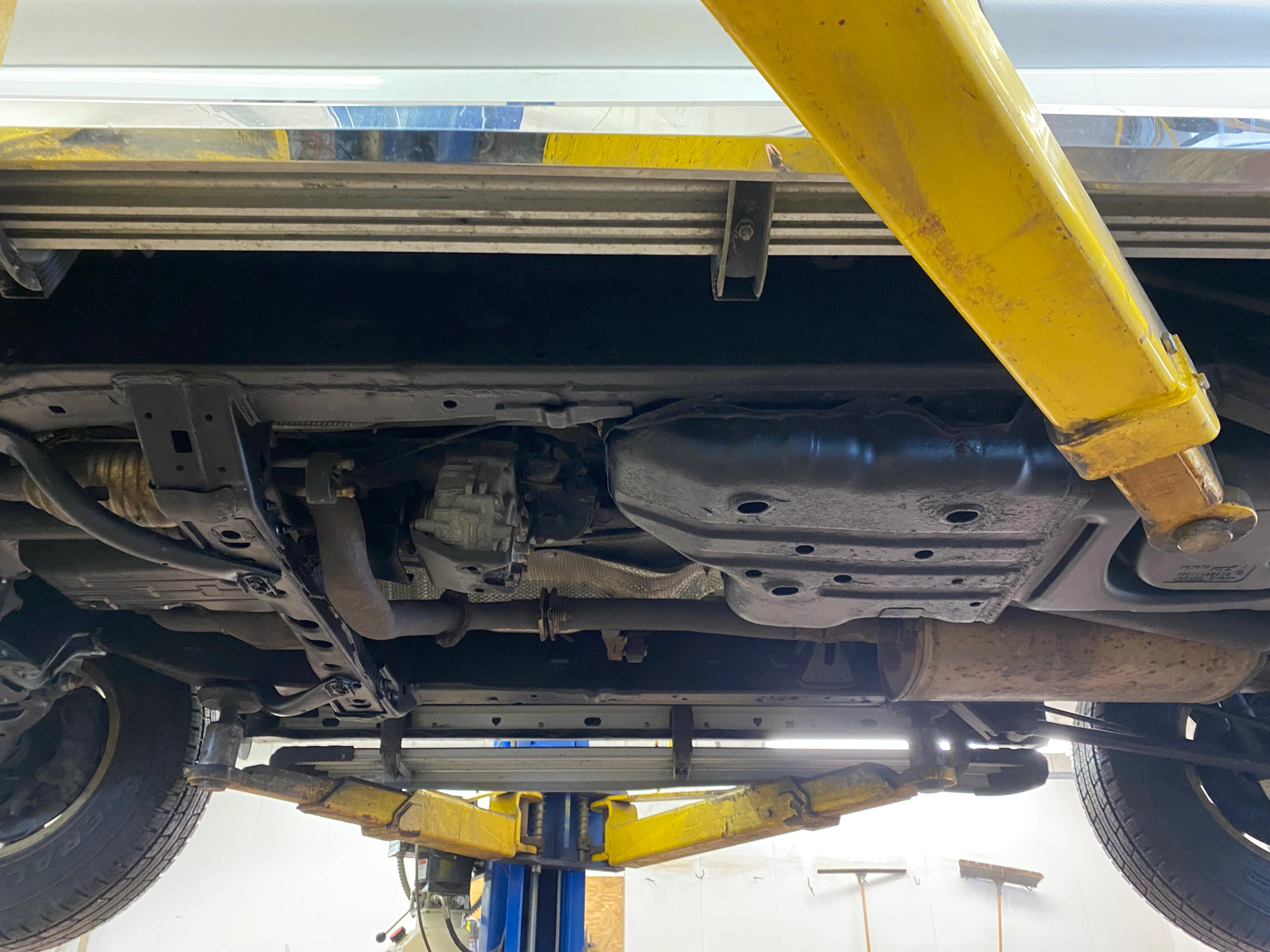 2013 Toyota 4Runner SR5 Premium 4WD - Image 38