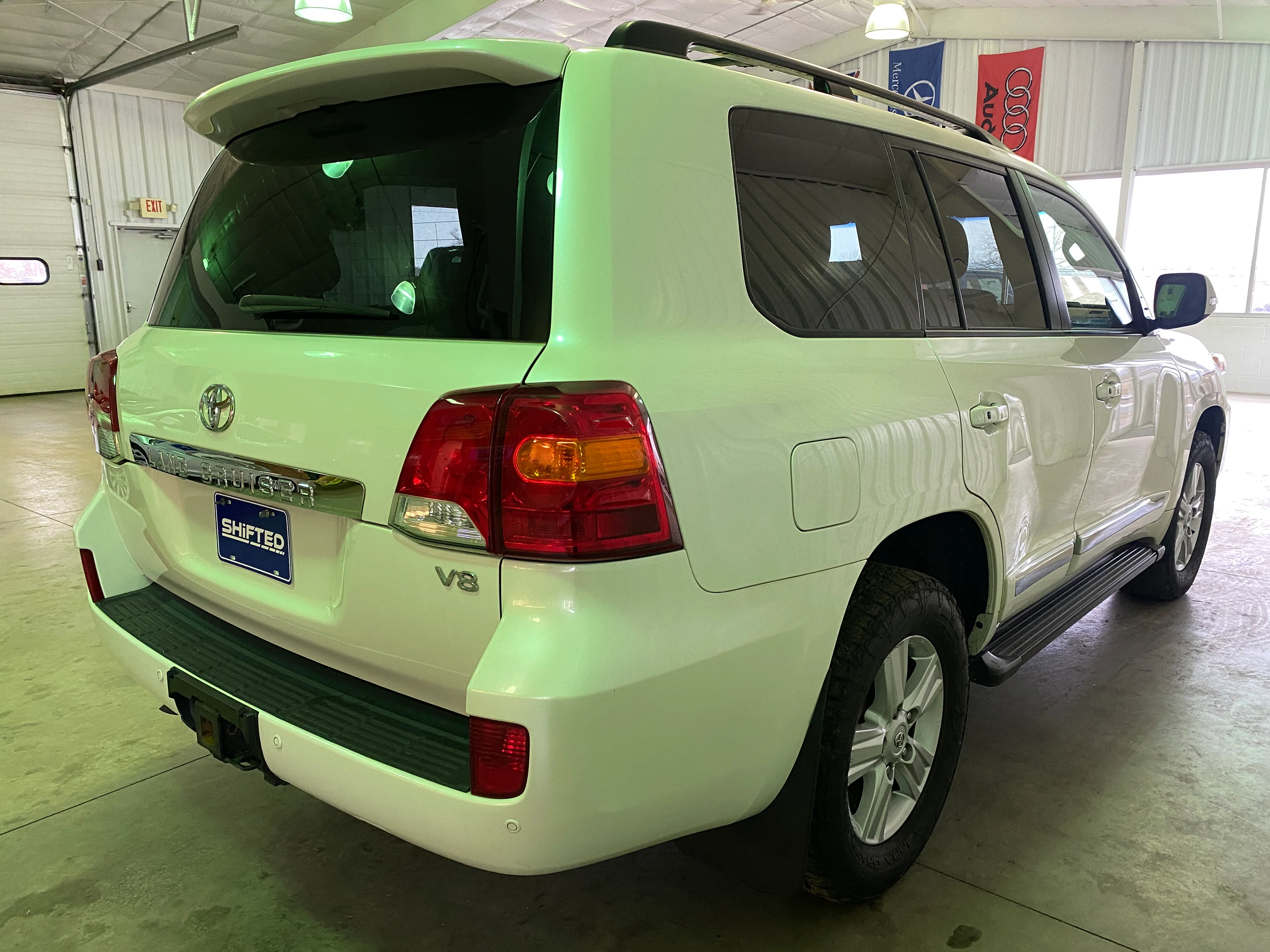 2013 Toyota Land Cruiser - Image 5