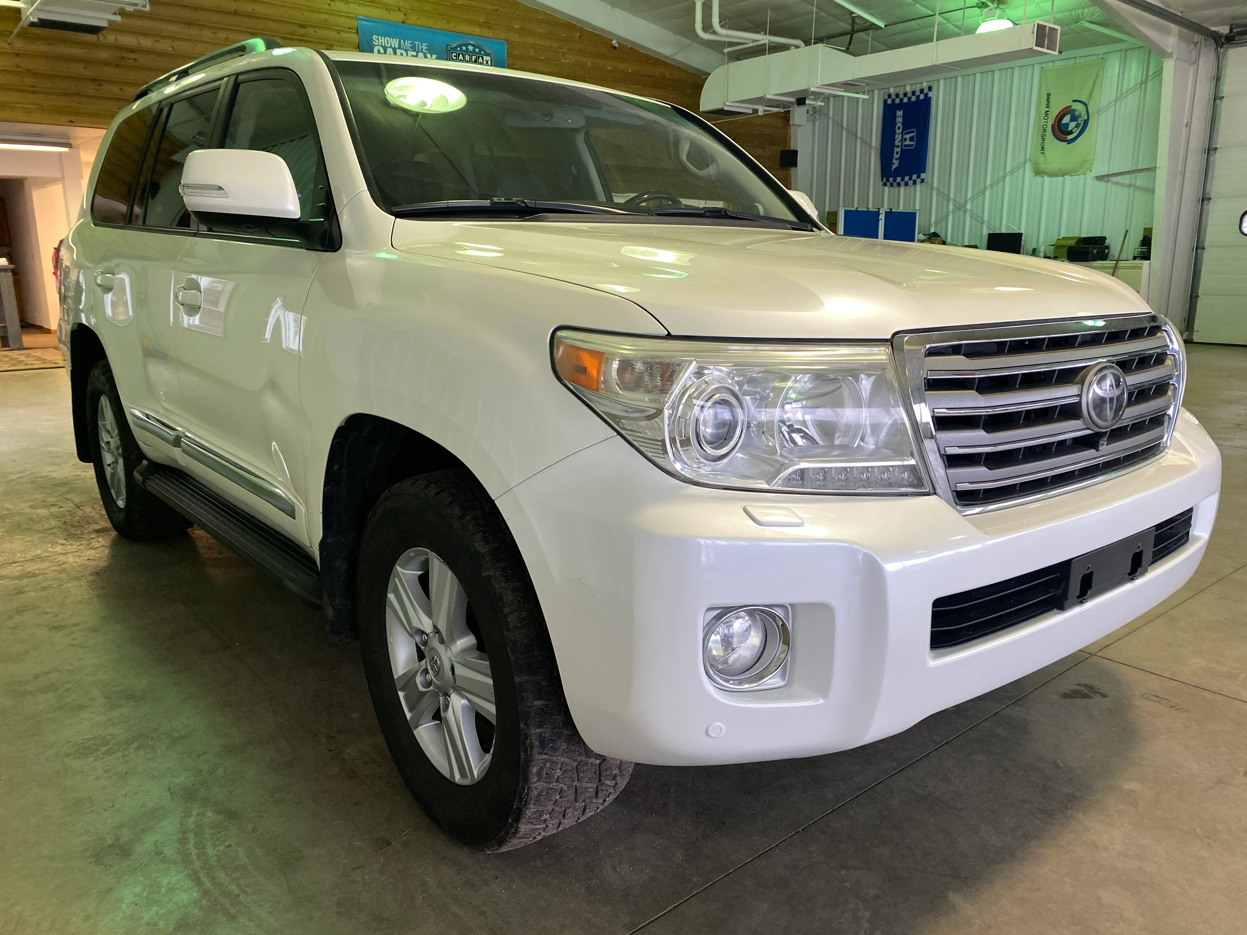2013 Toyota Land Cruiser - Image 6