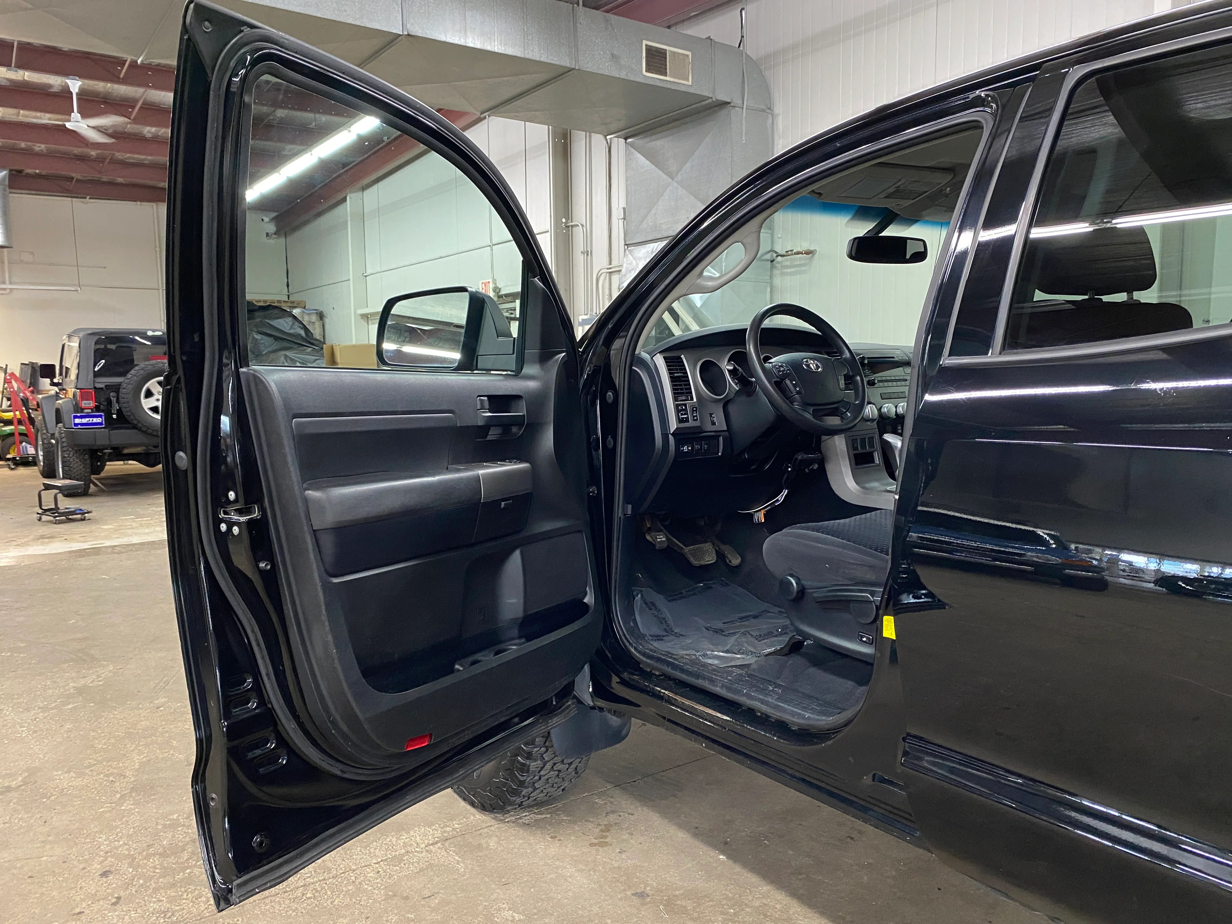 2013 Toyota Tundra 4WD Double Cab 5.7L TRD Rock Warrior - Image 43