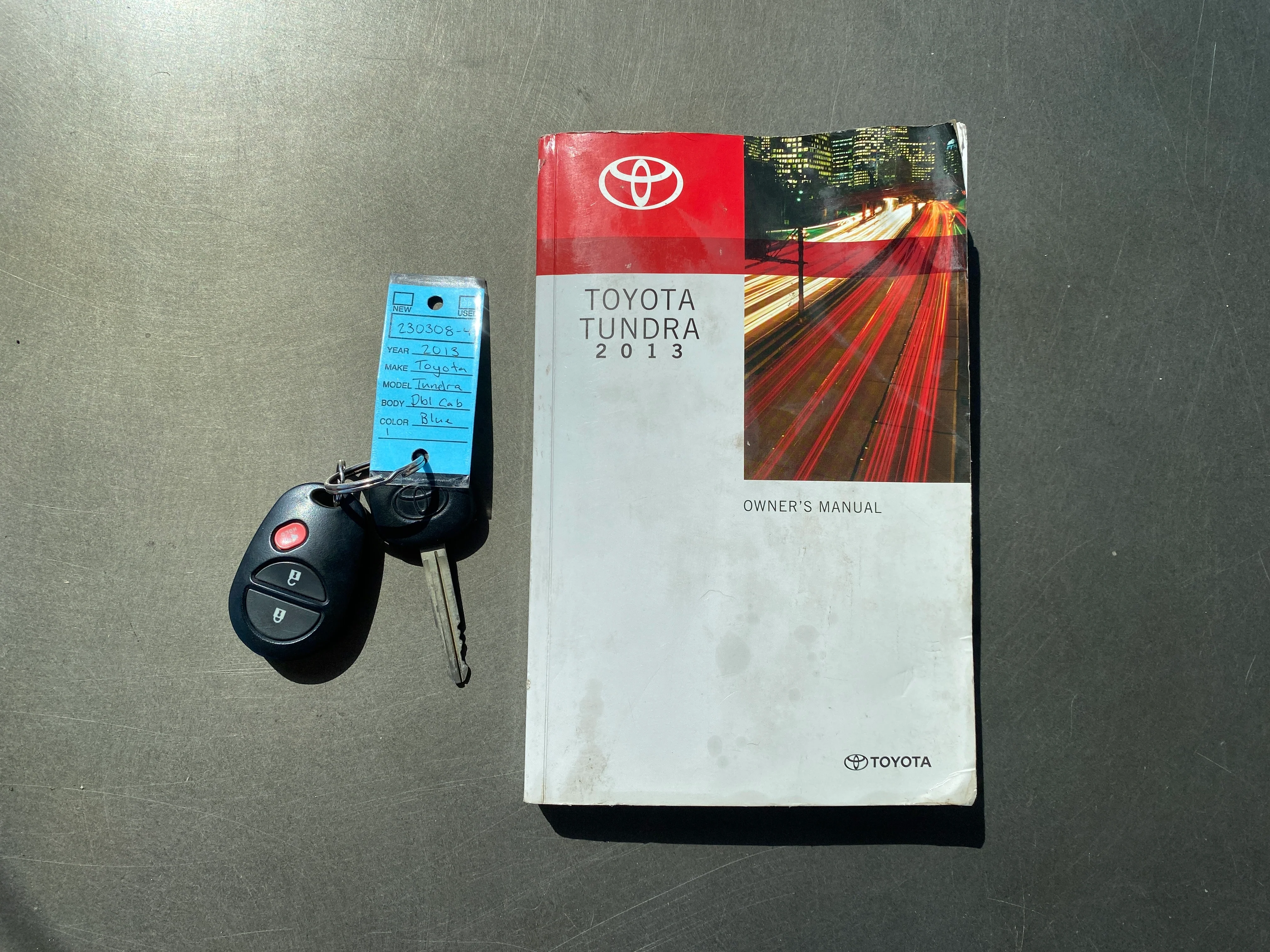 2013 Toyota Tundra SR5 4WD 5.7L - Image 27