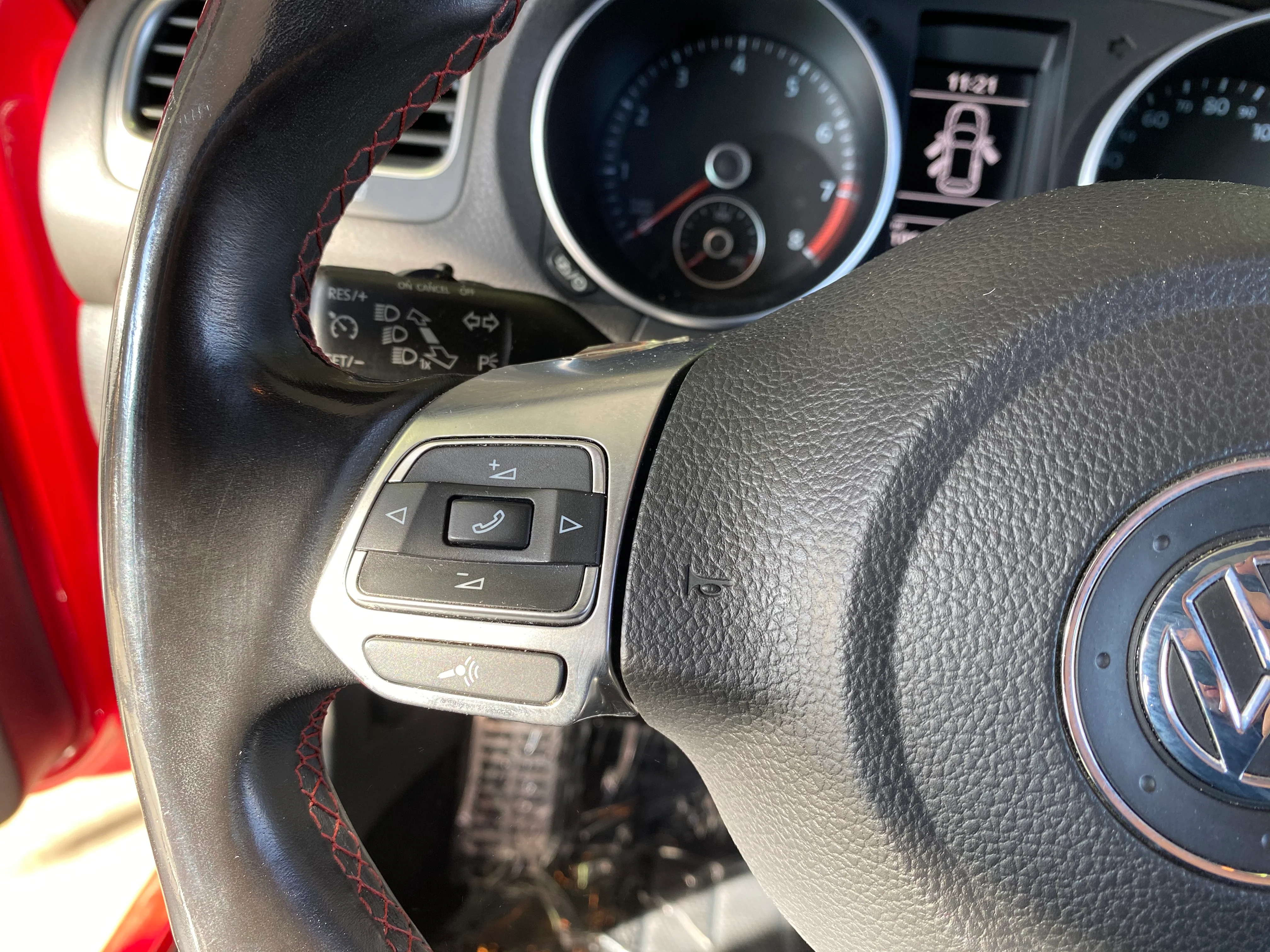 2013 Volkswagen GTI Manual - Image 19
