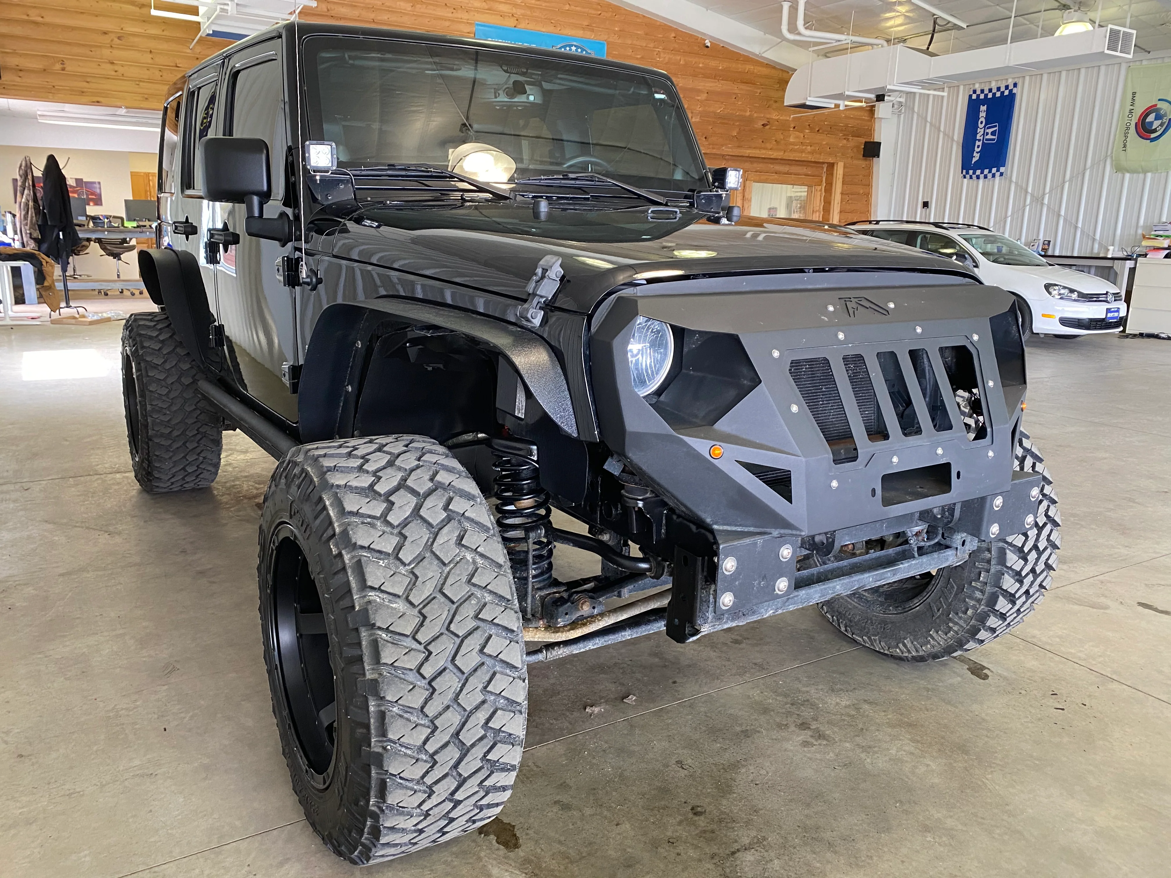 2014 Jeep Wrangler Unlimited Sahara - Image 6