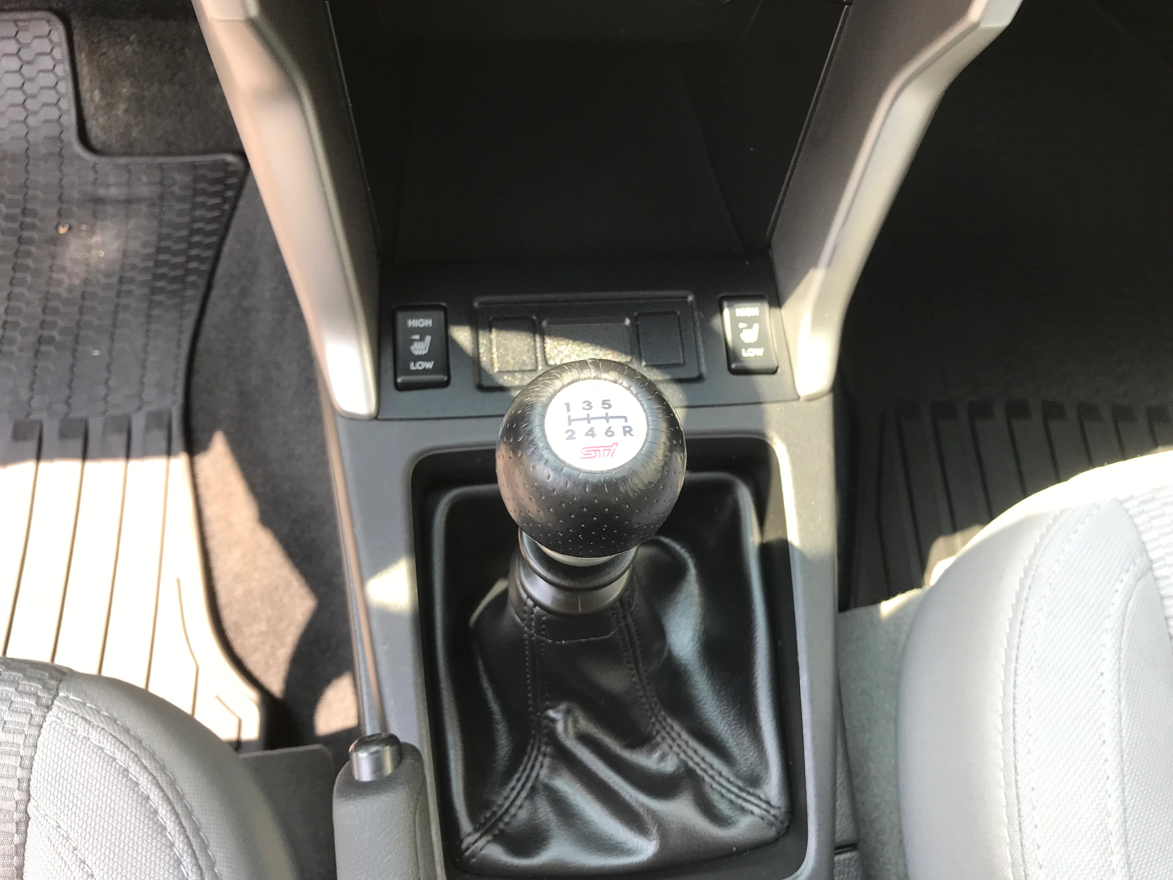 2014 Subaru Forester - Image 15