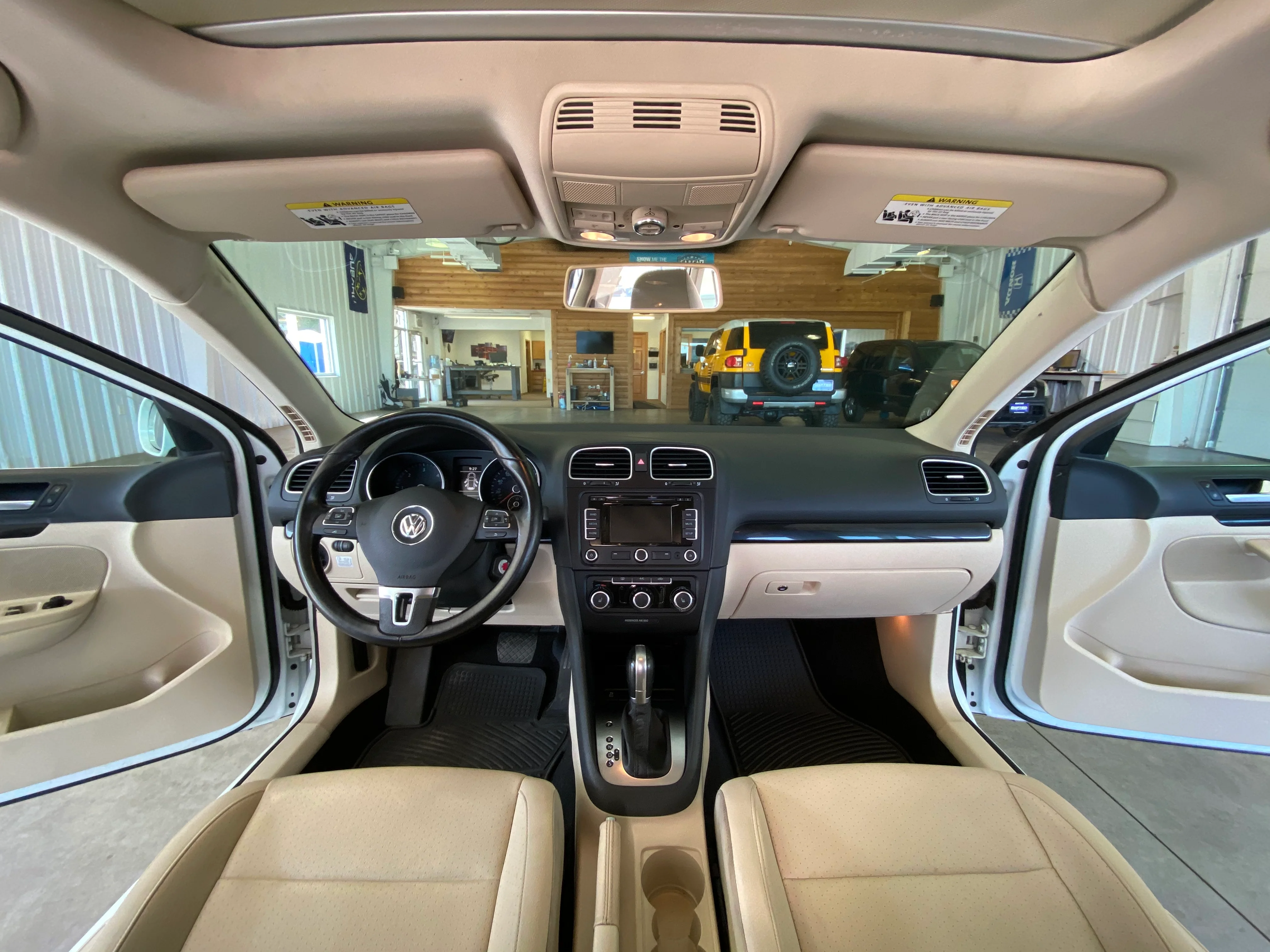 2014 Volkswagen Jetta Sportwagen TDI DSG - Image 16