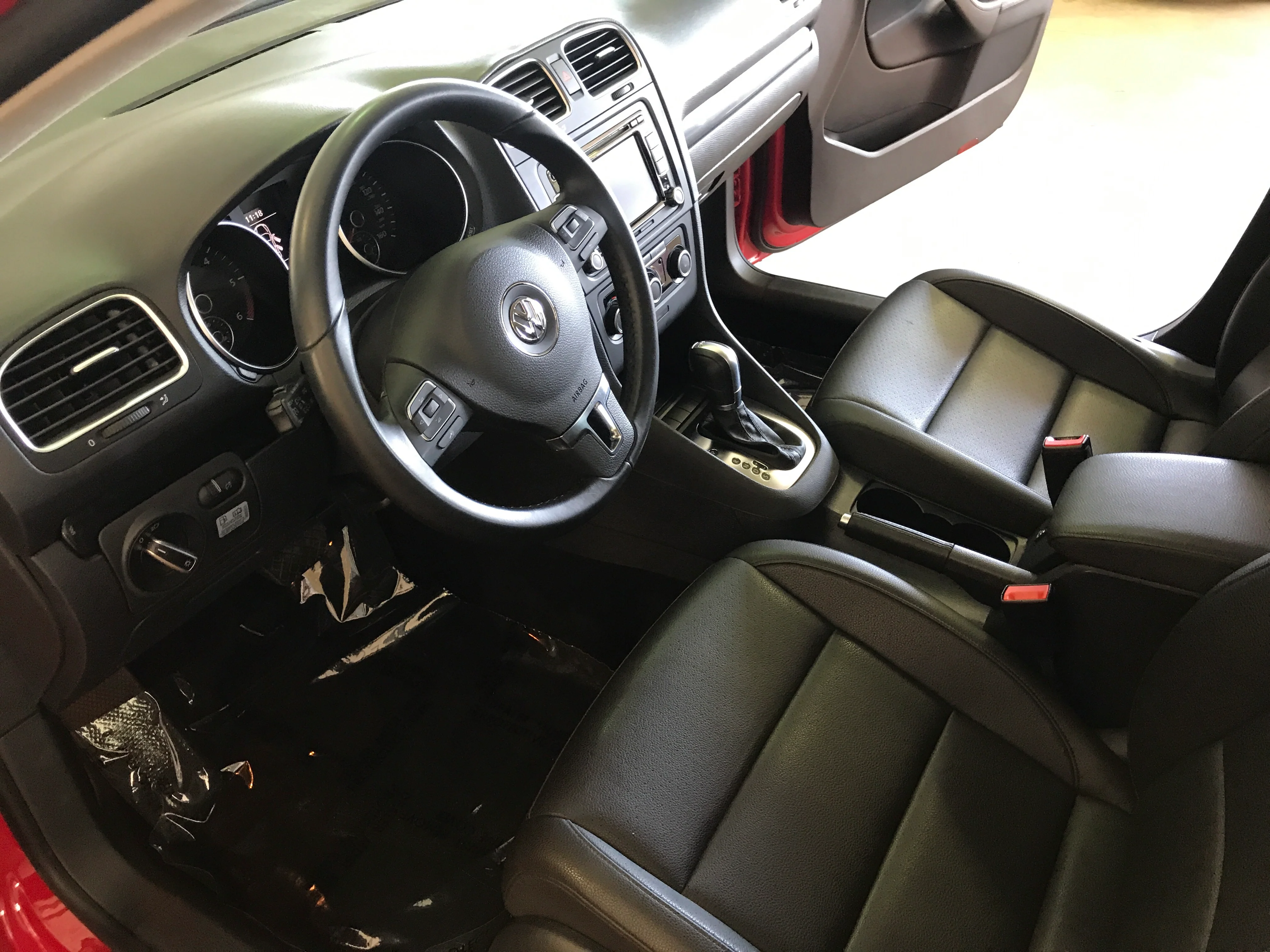 2014 Volkswagen Jetta TDI - Image 11