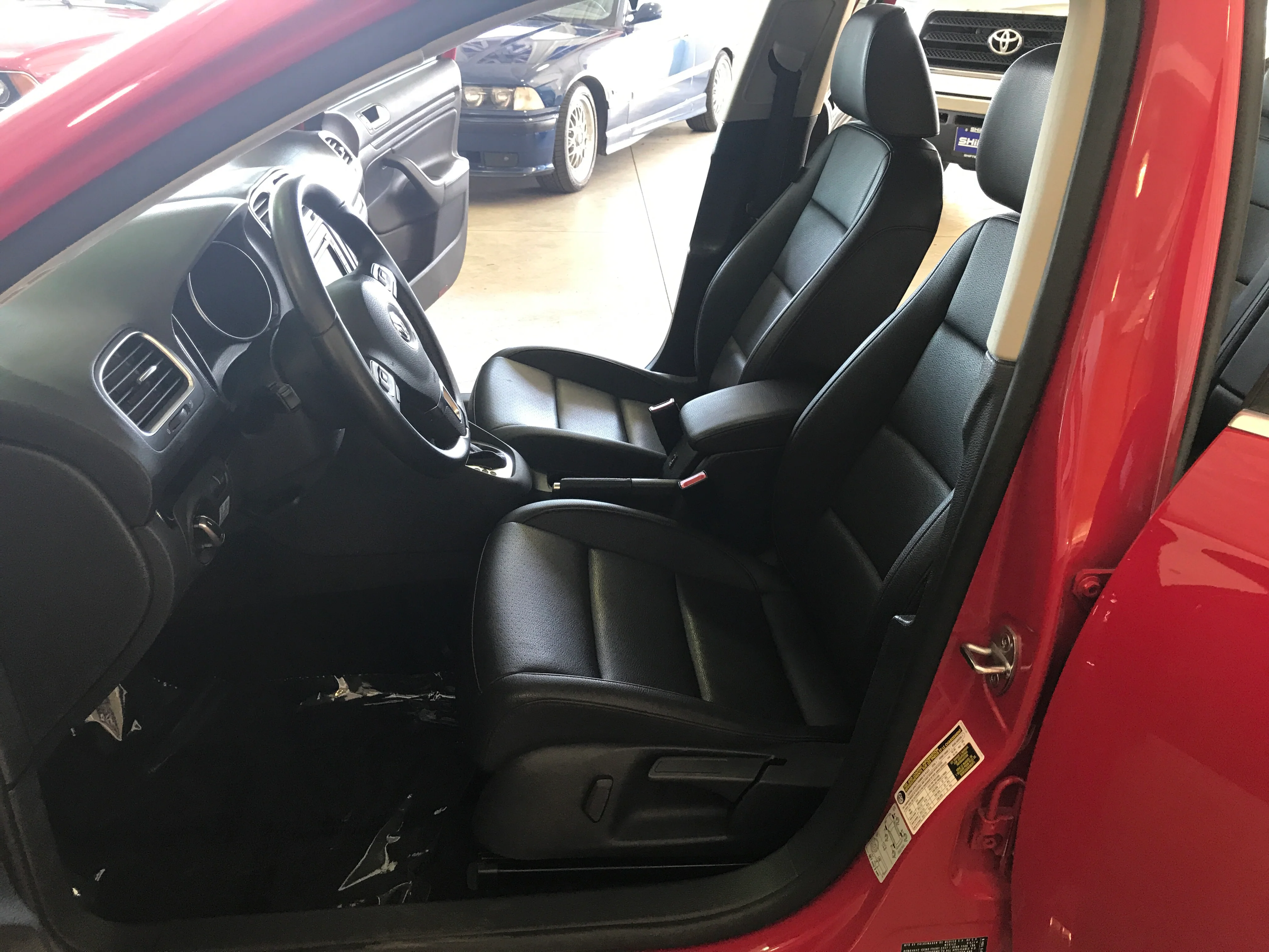 2014 Volkswagen Jetta TDI - Image 12