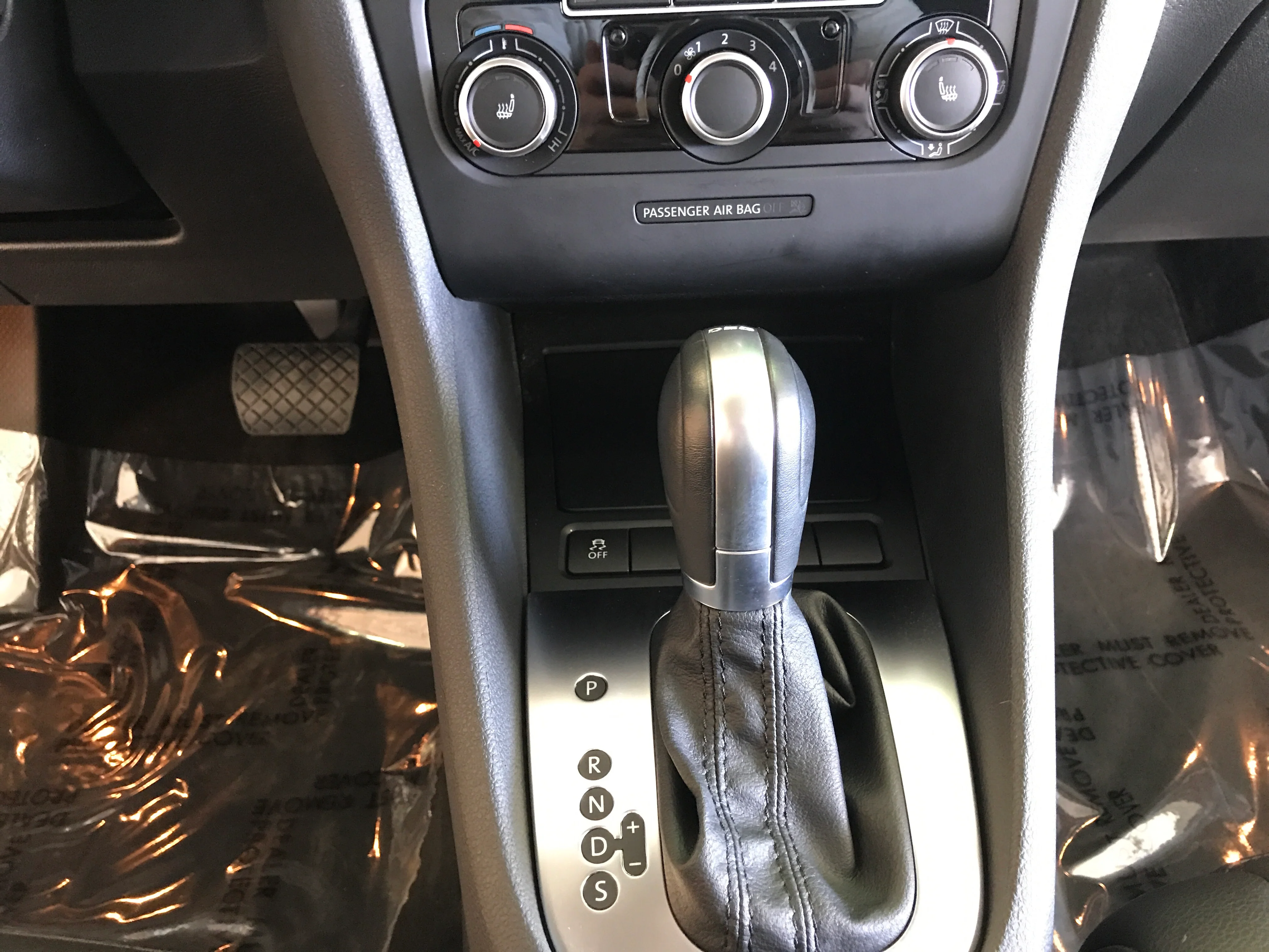 2014 Volkswagen Jetta TDI - Image 17
