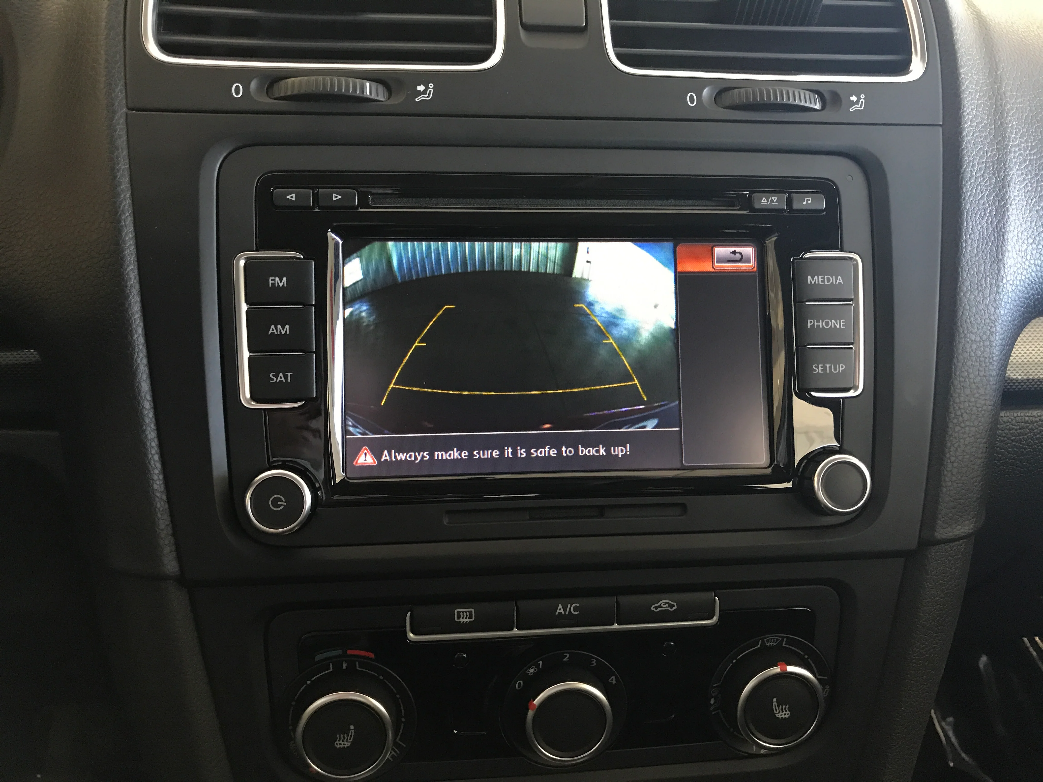 2014 Volkswagen Jetta TDI - Image 18