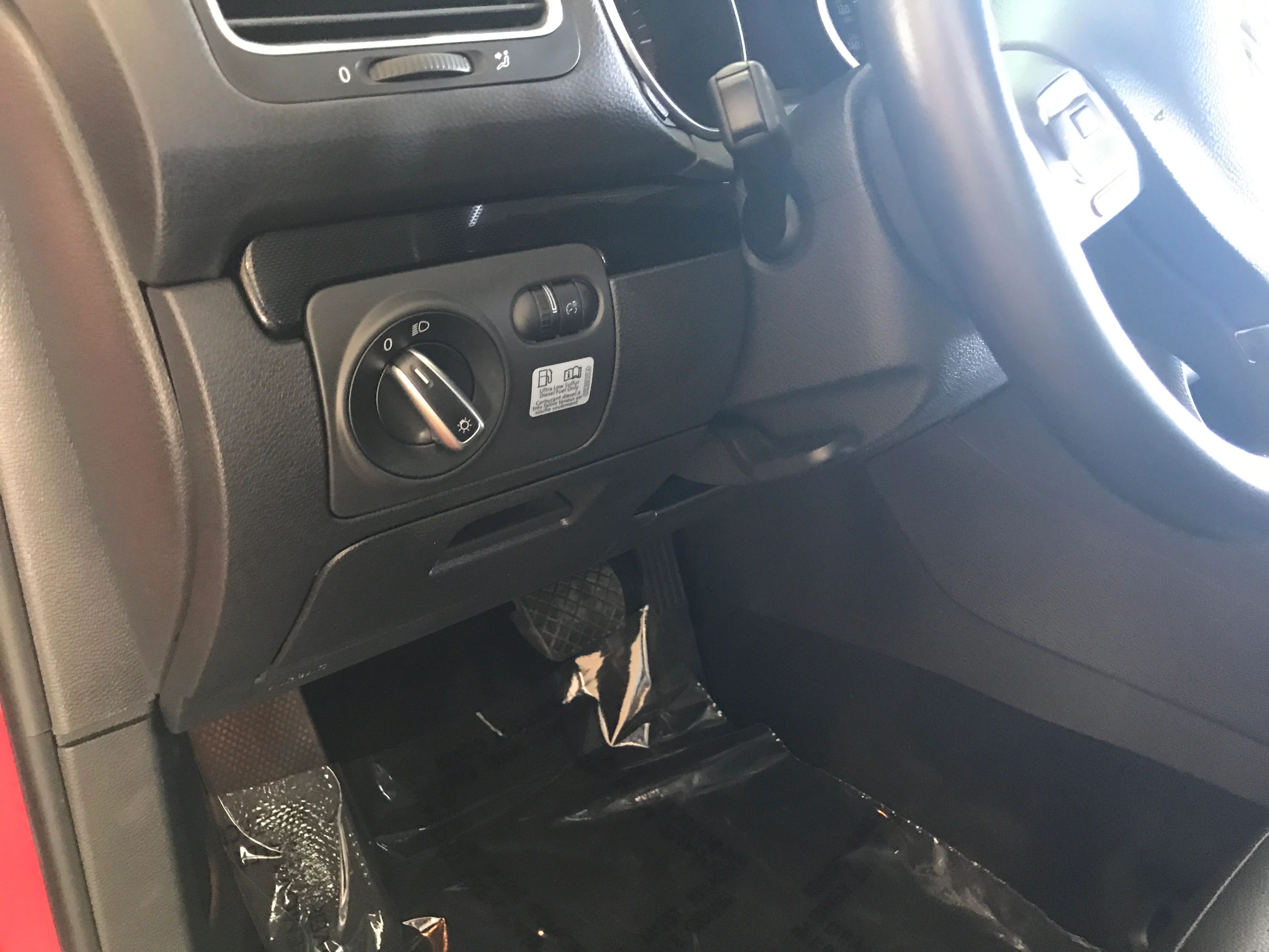2014 Volkswagen Jetta TDI - Image 19