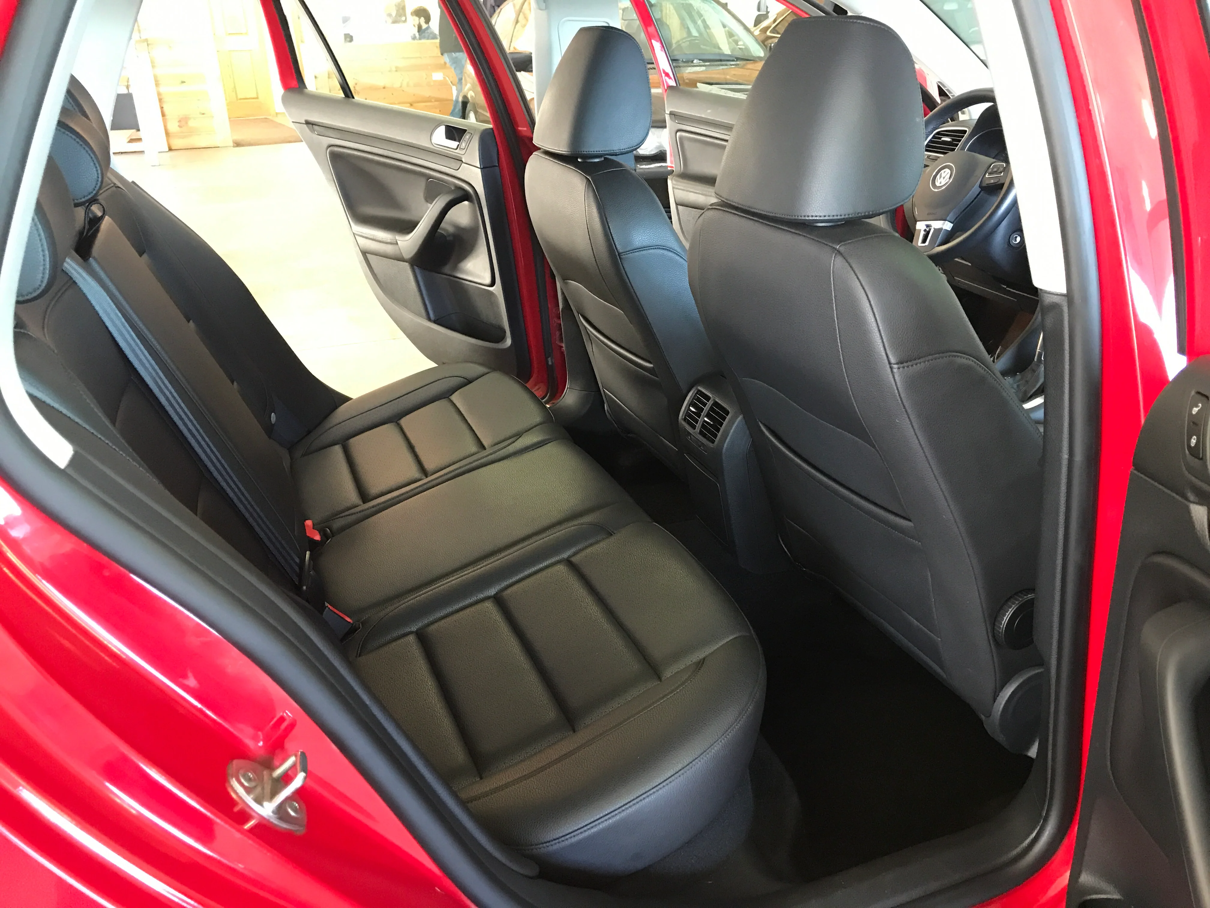 2014 Volkswagen Jetta TDI - Image 23