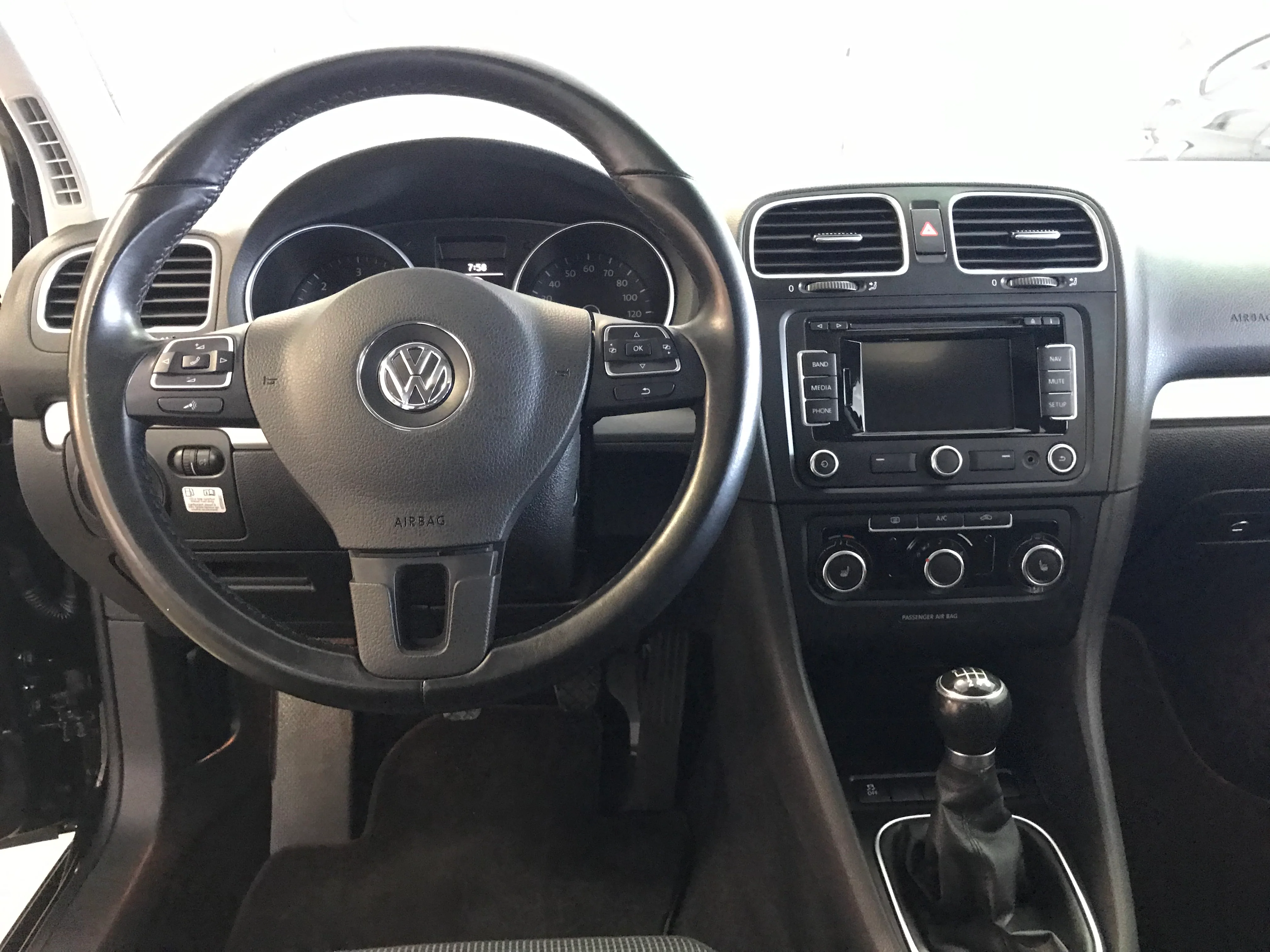 2014 Volkswagon Golf TDI - Image 17