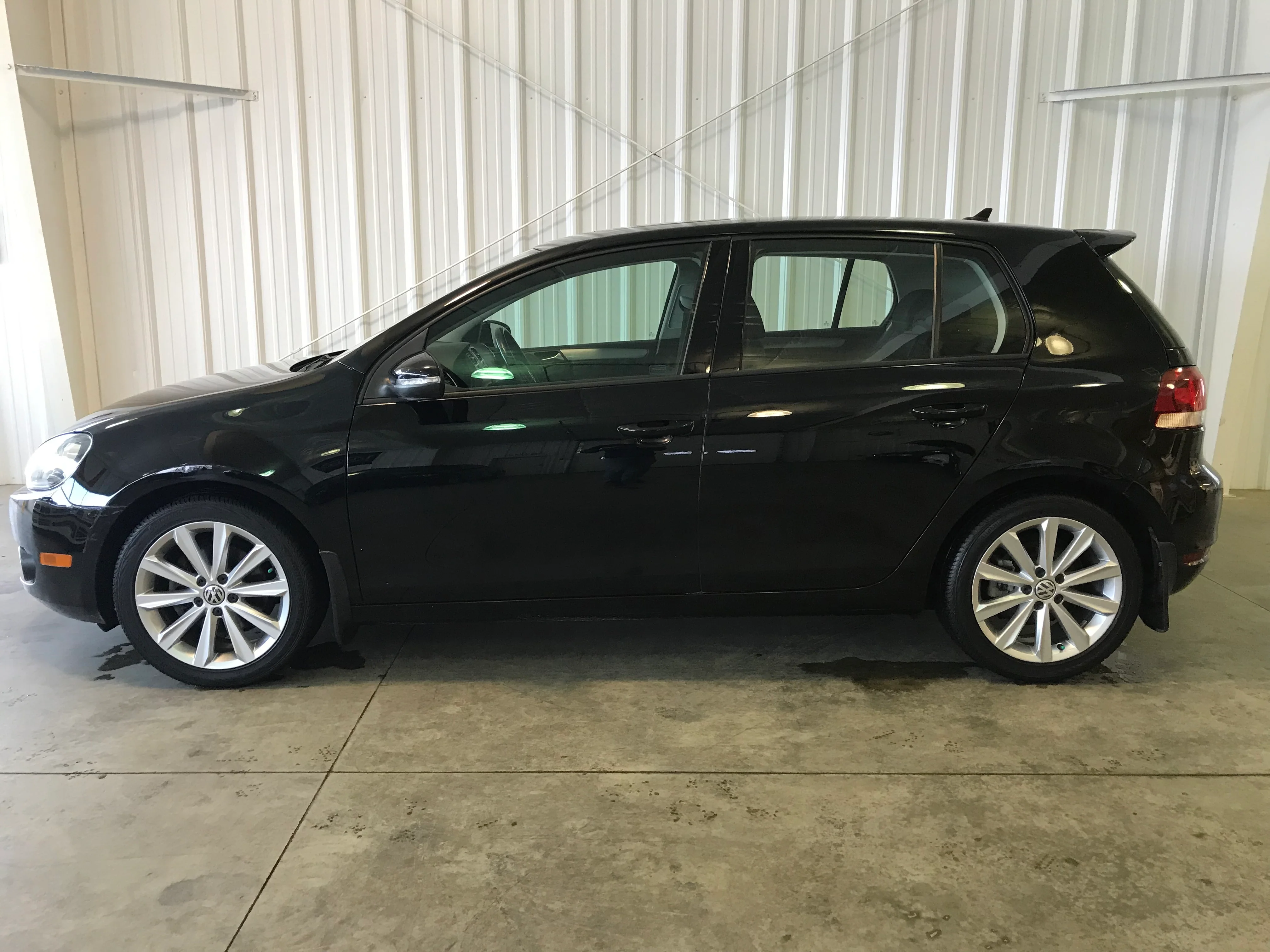 2014 Volkswagon Golf TDI - Image 2