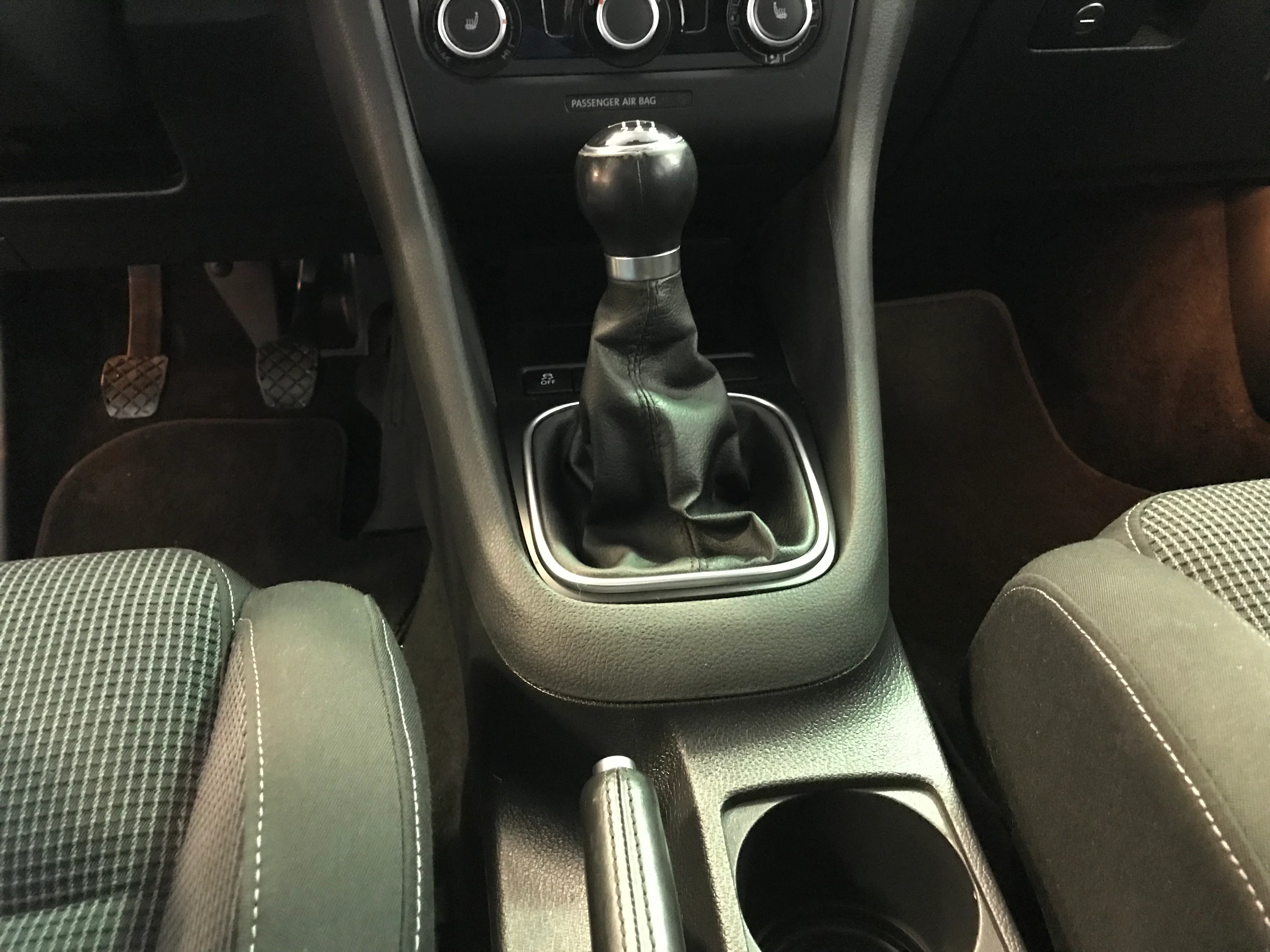 2014 Volkswagon Golf TDI - Image 21
