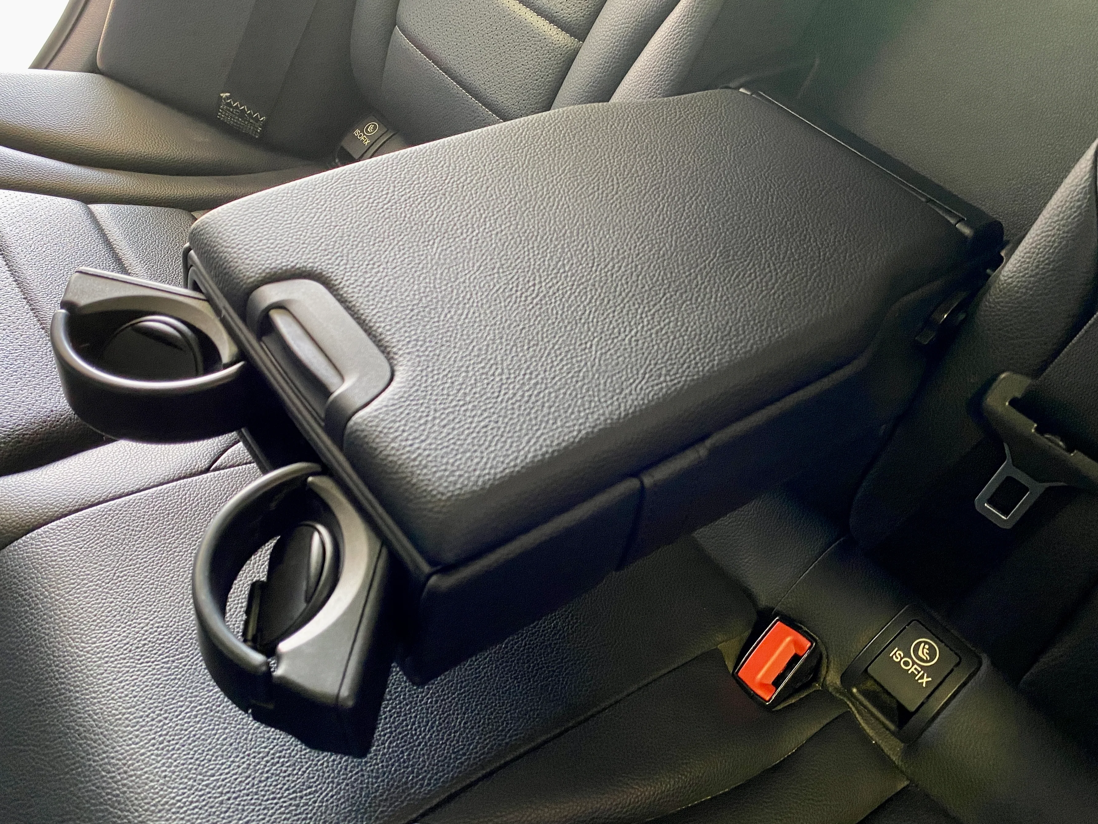 2015 Mercedes C300 4Matic - Image 12