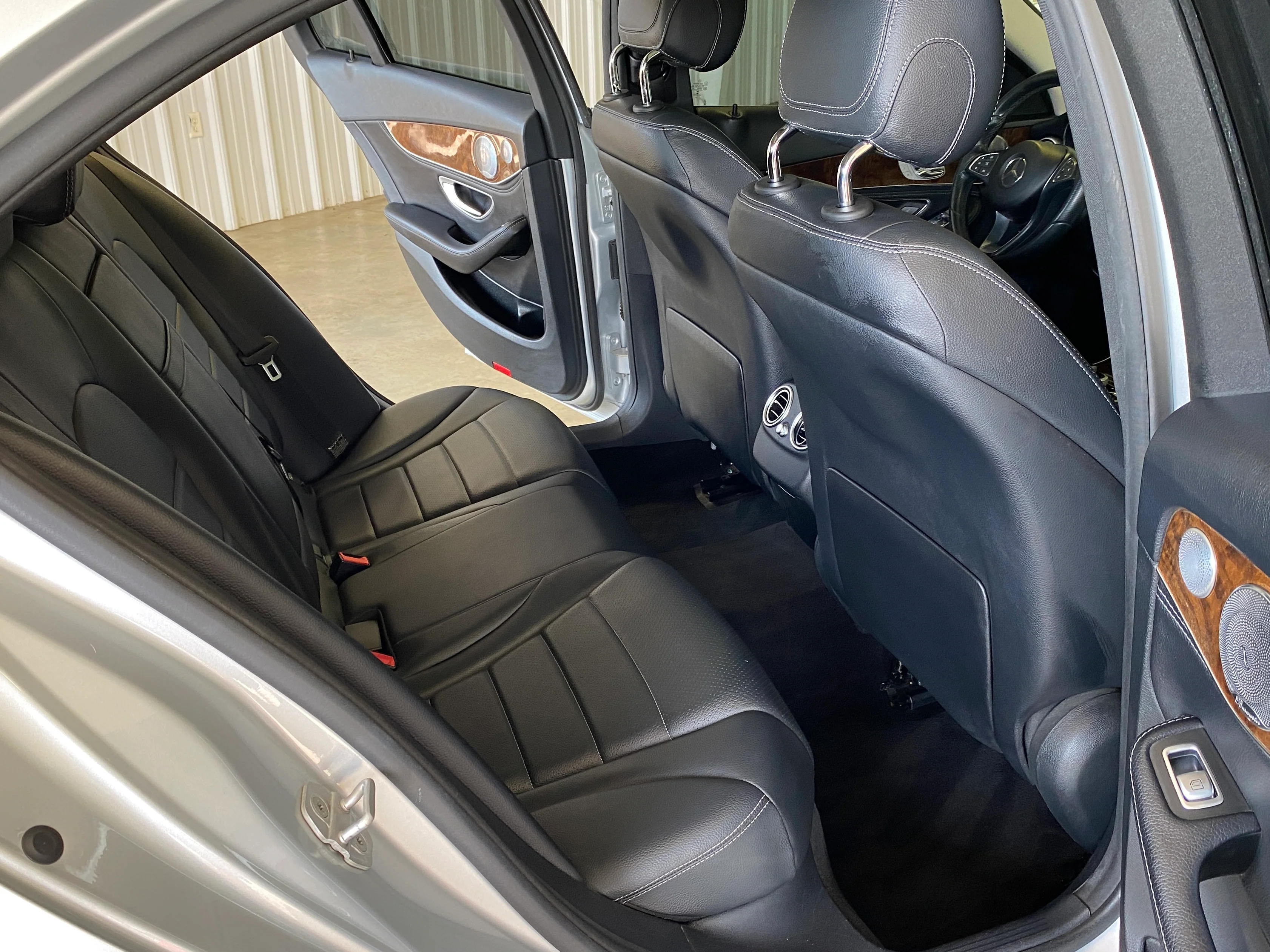 2015 Mercedes C300 4Matic - Image 16