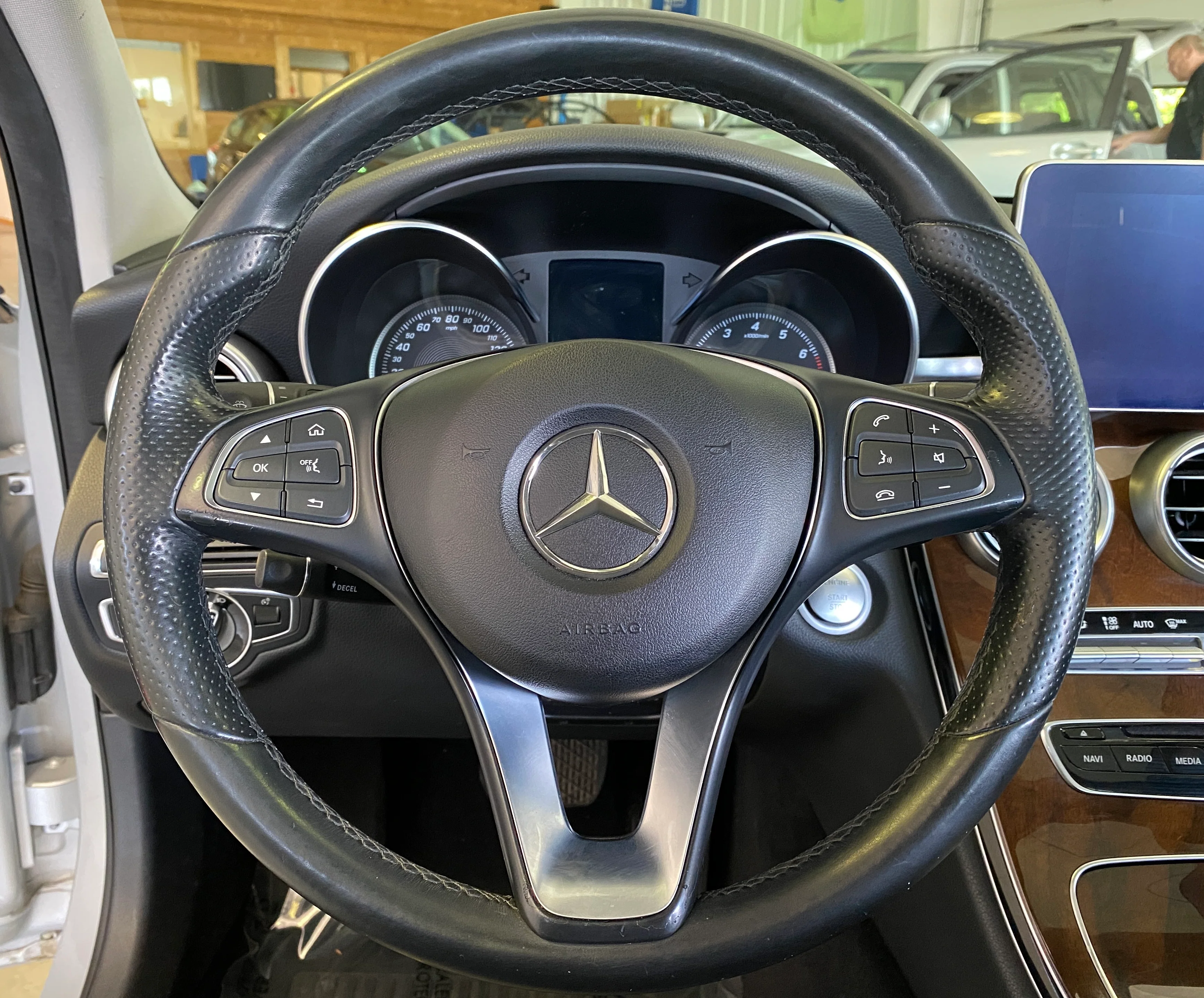 2015 Mercedes C300 4Matic - Image 22