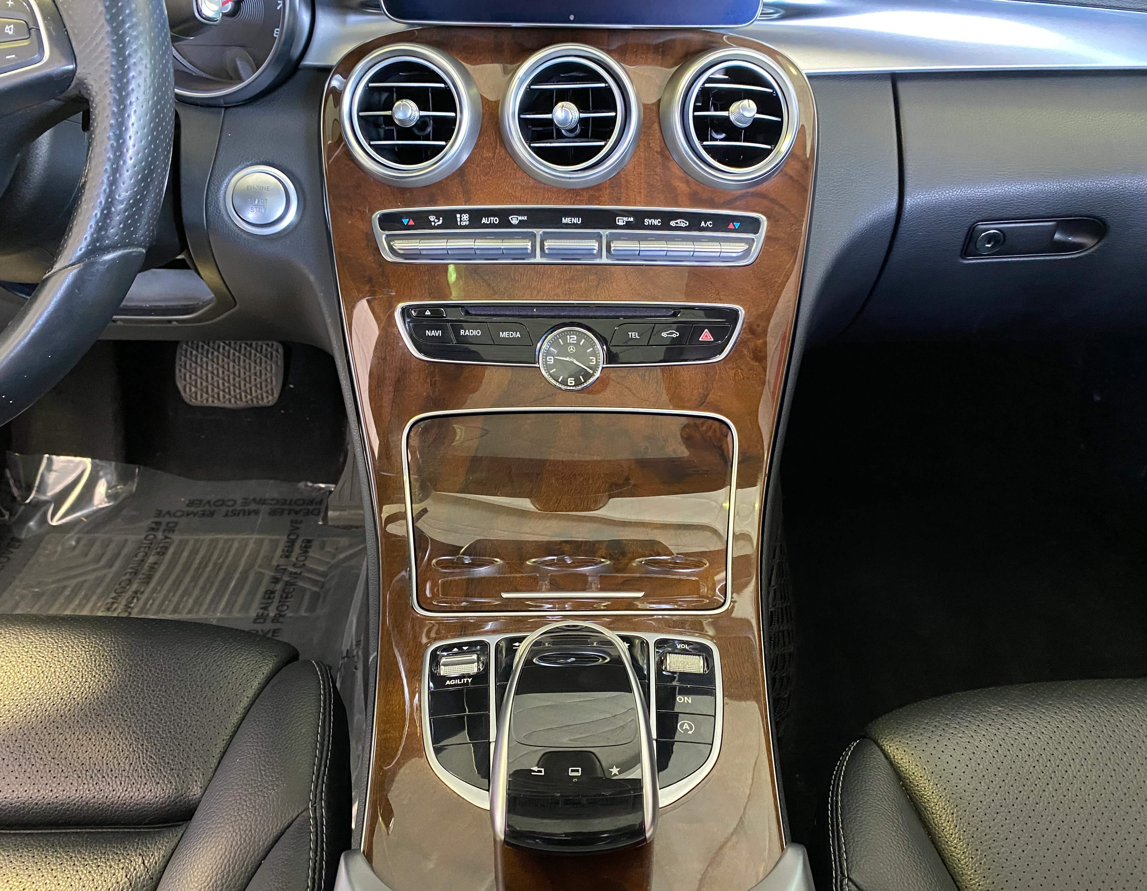 2015 Mercedes C300 4Matic - Image 30