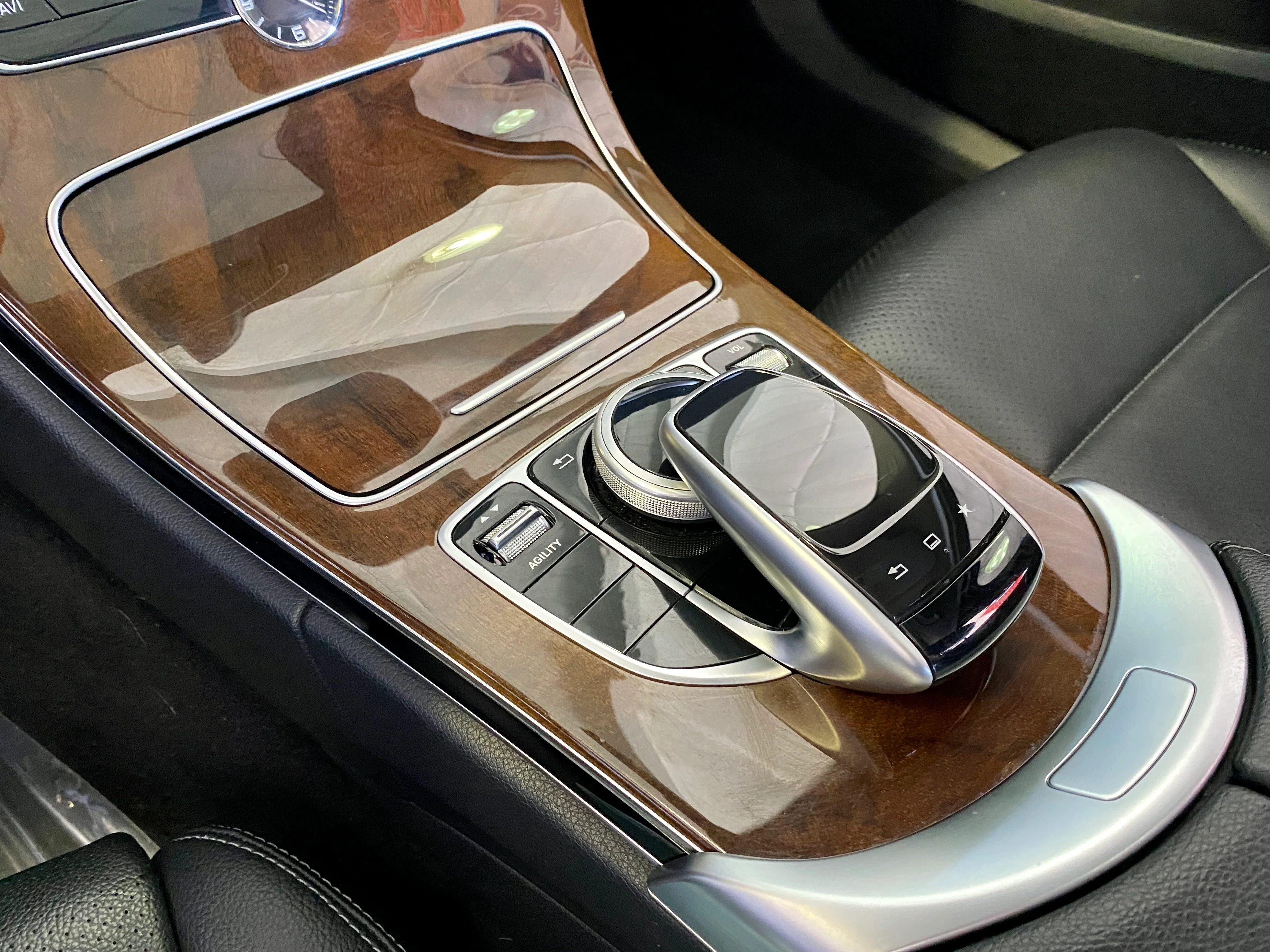 2015 Mercedes C300 4Matic - Image 33