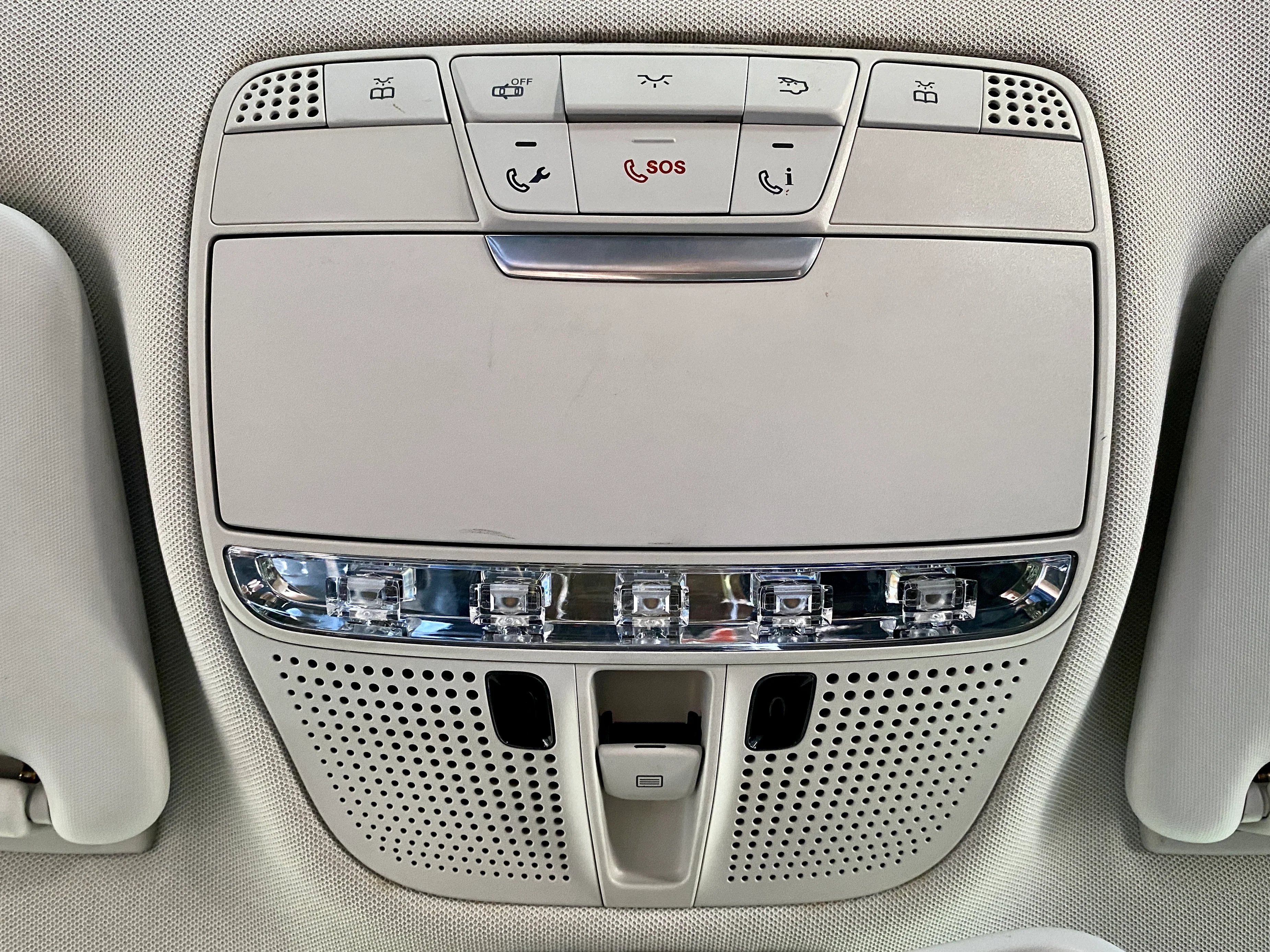 2015 Mercedes C300 4Matic - Image 34