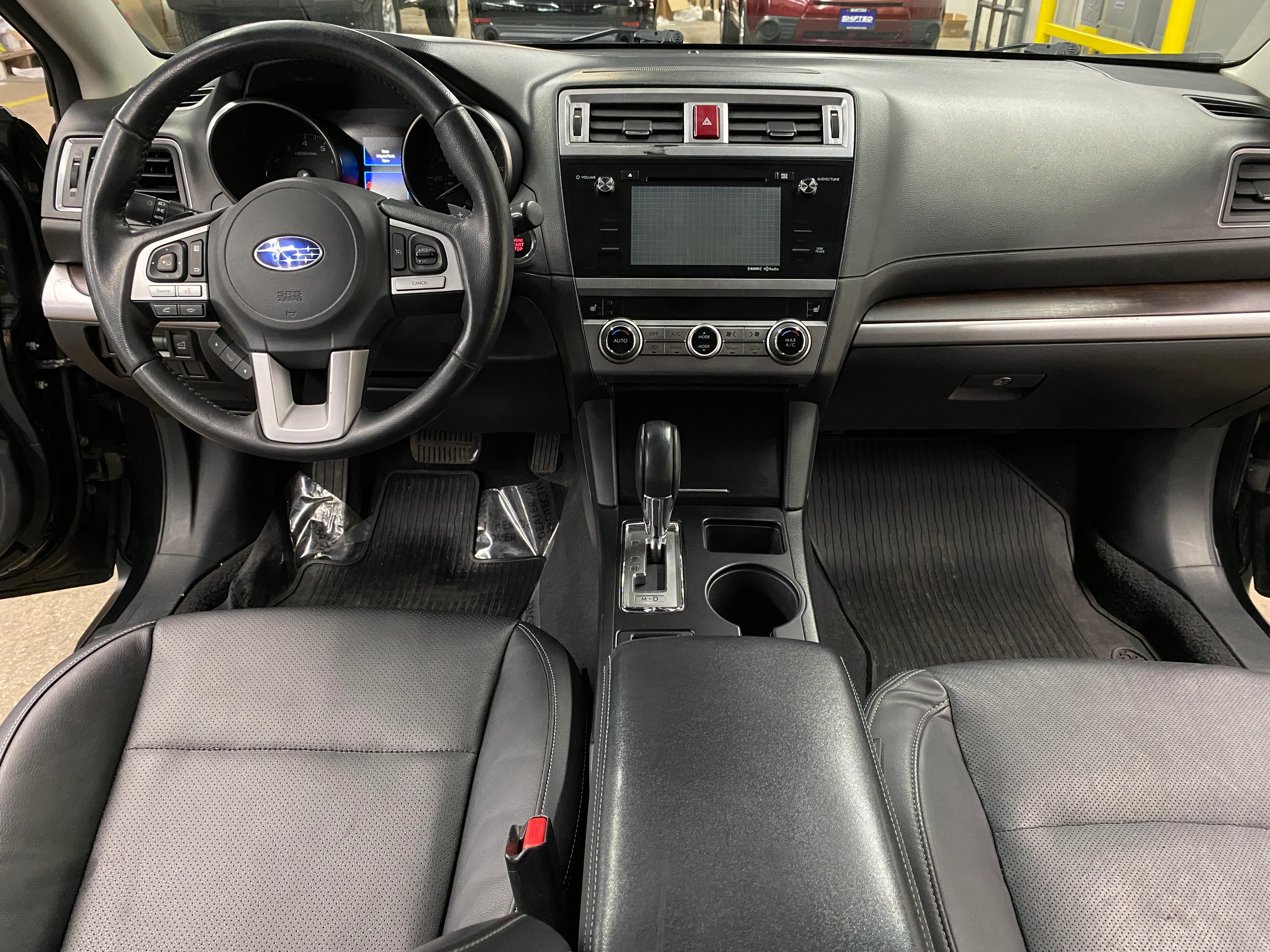2015 Subaru Outback 2.5i Limited - Image 21