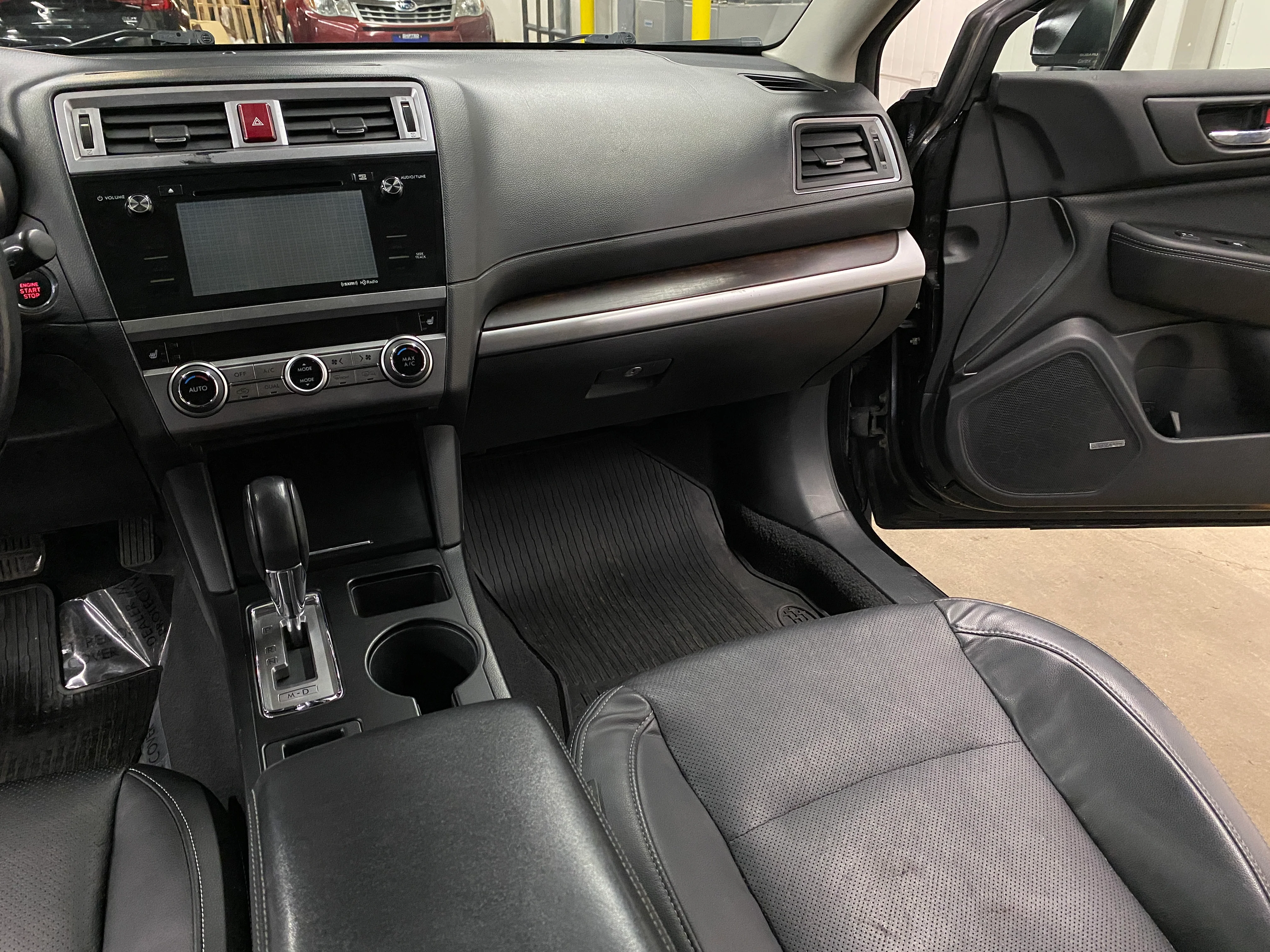 2015 Subaru Outback 2.5i Limited - Image 22
