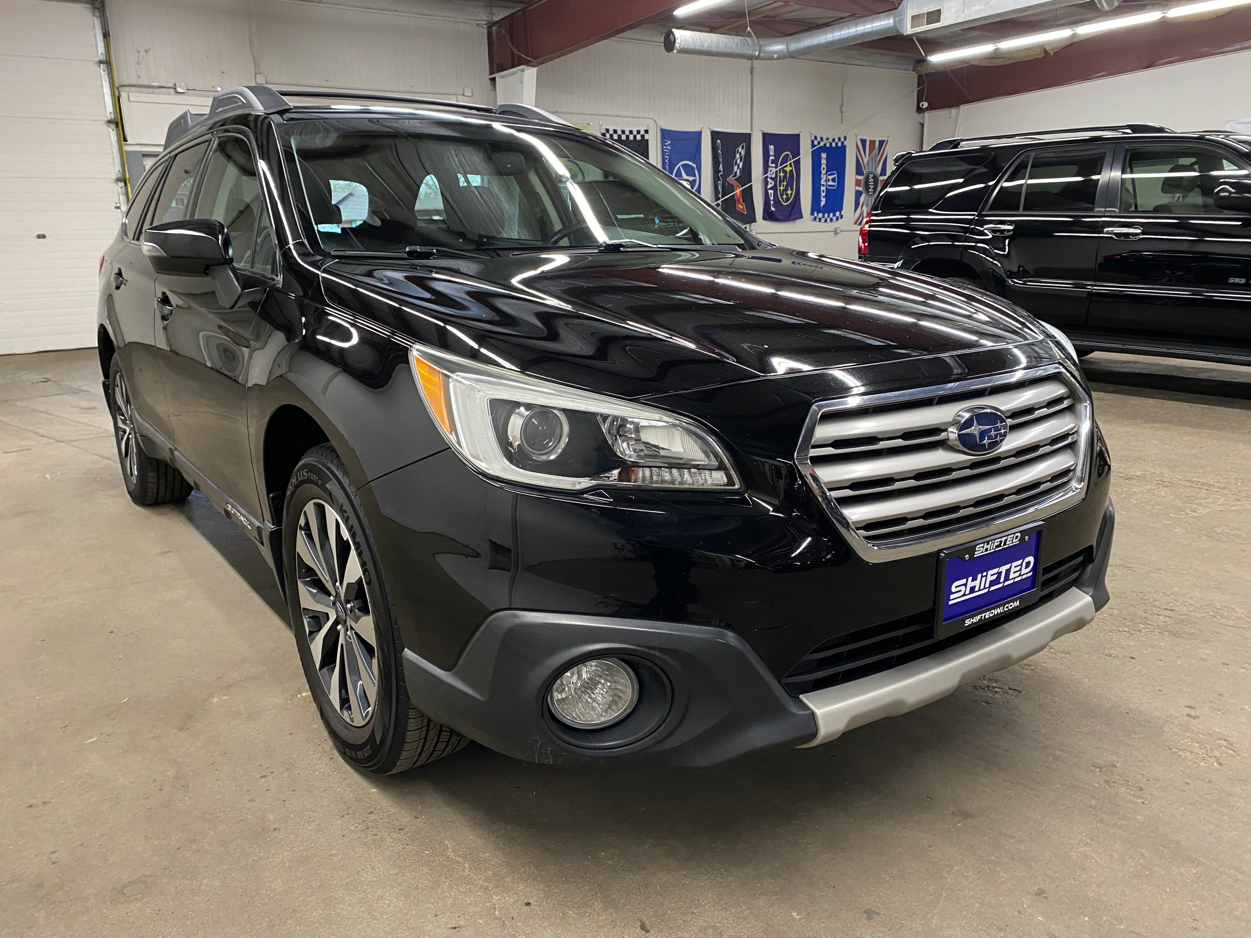 2015 Subaru Outback 2.5i Limited - Image 6