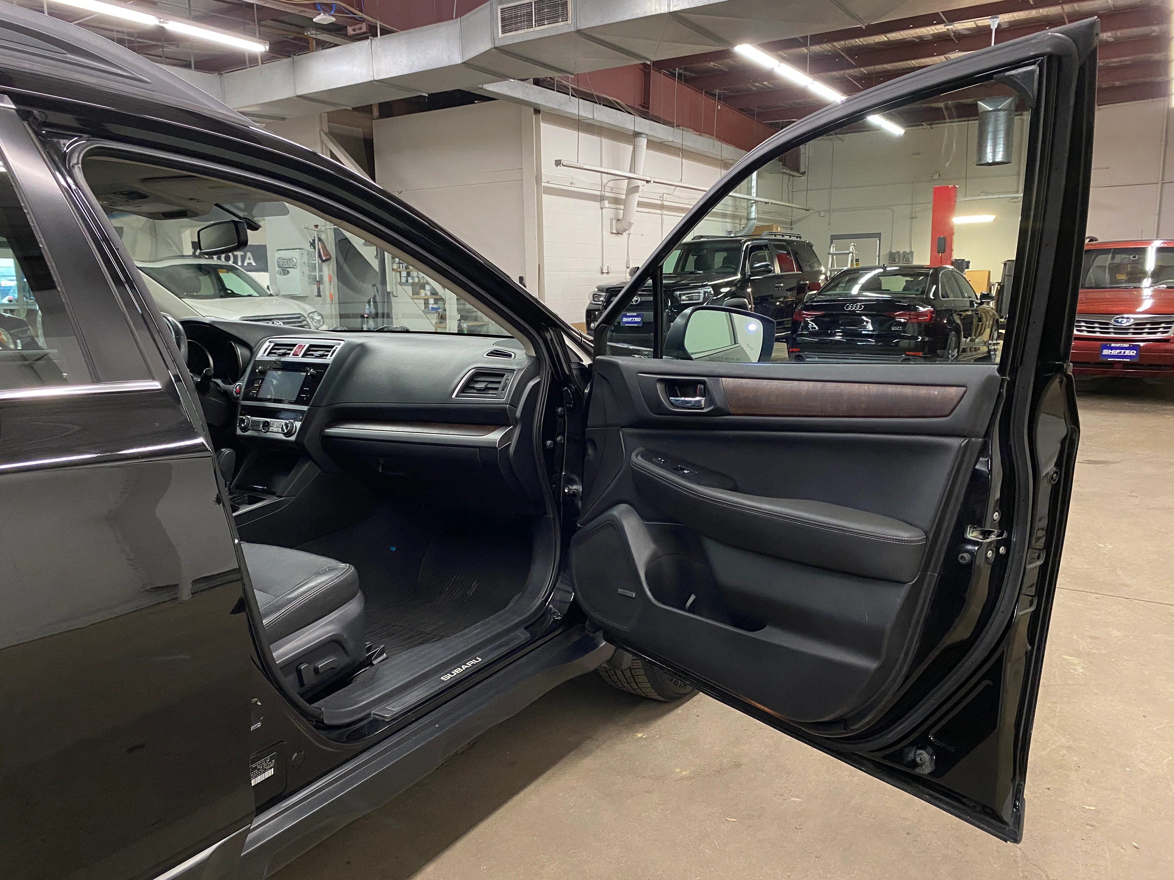 2015 Subaru Outback 2.5i Limited - Image 60