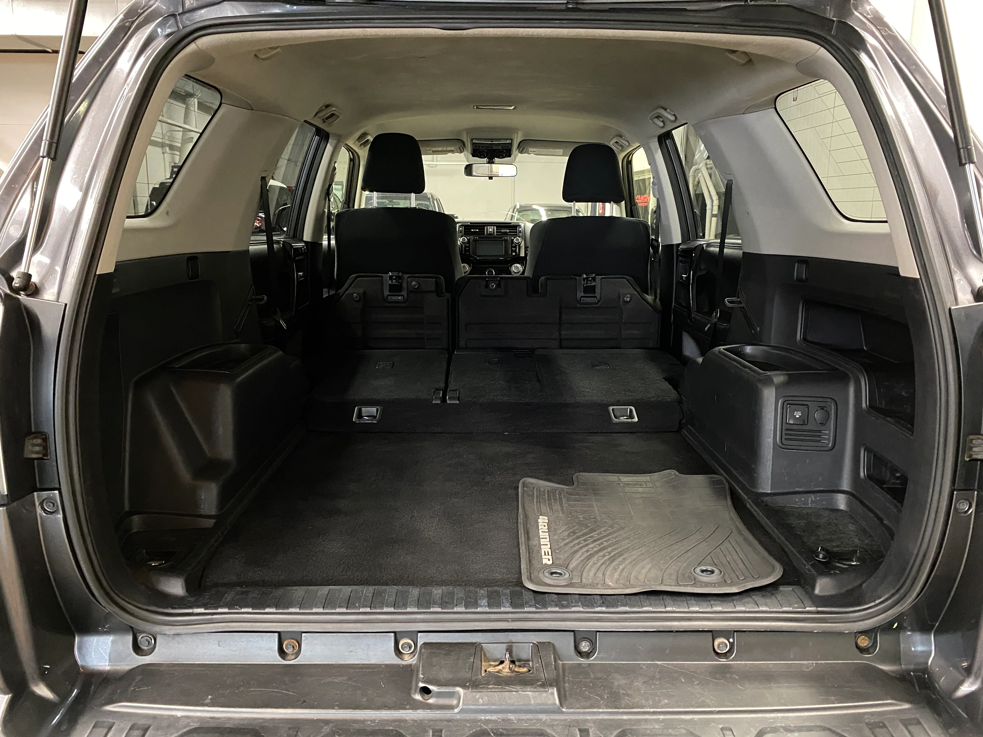 2015 Toyota 4Runner Trail 4.0L 4WD - Image 14