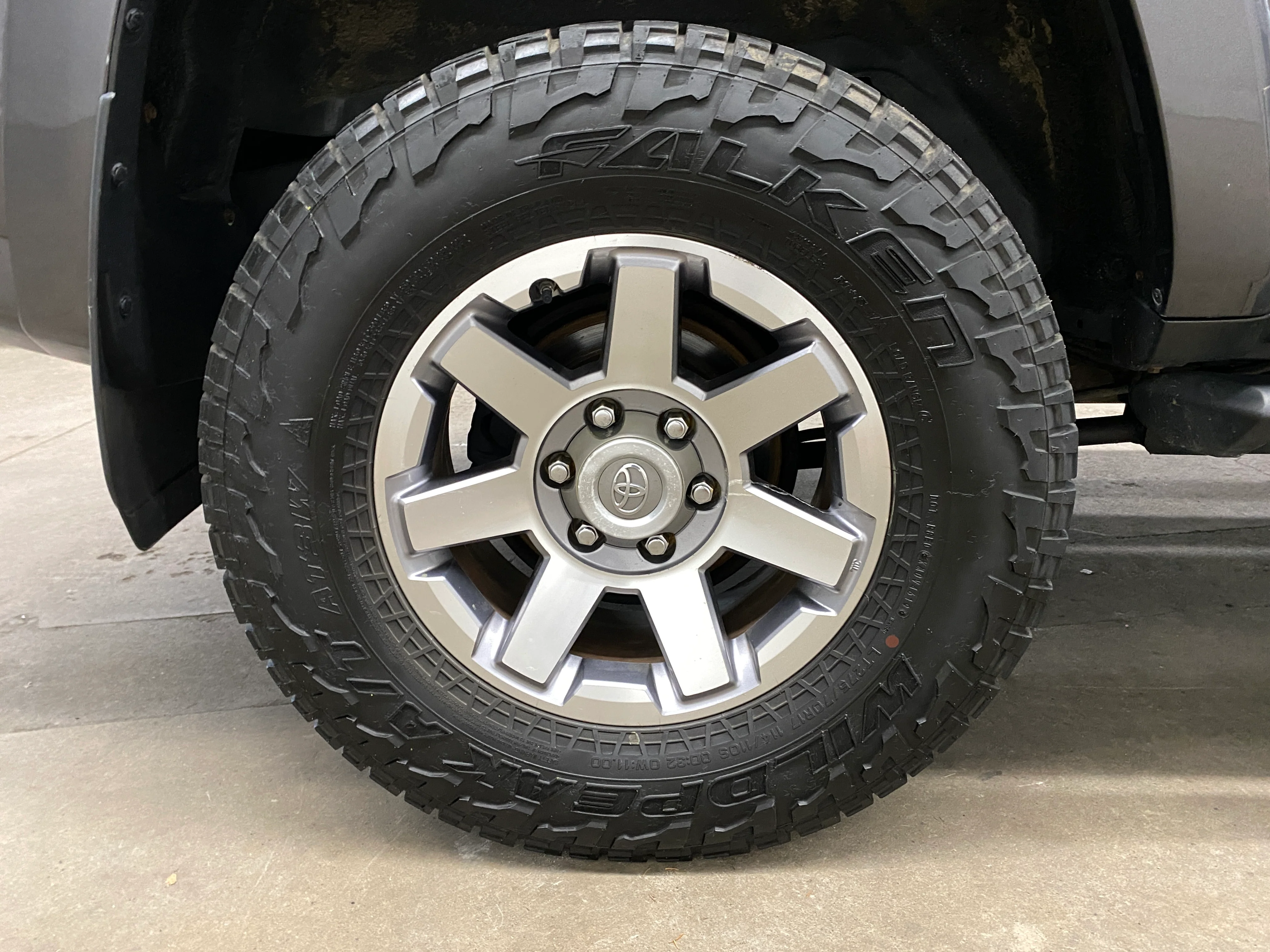 2015 Toyota 4Runner Trail 4.0L 4WD - Image 36