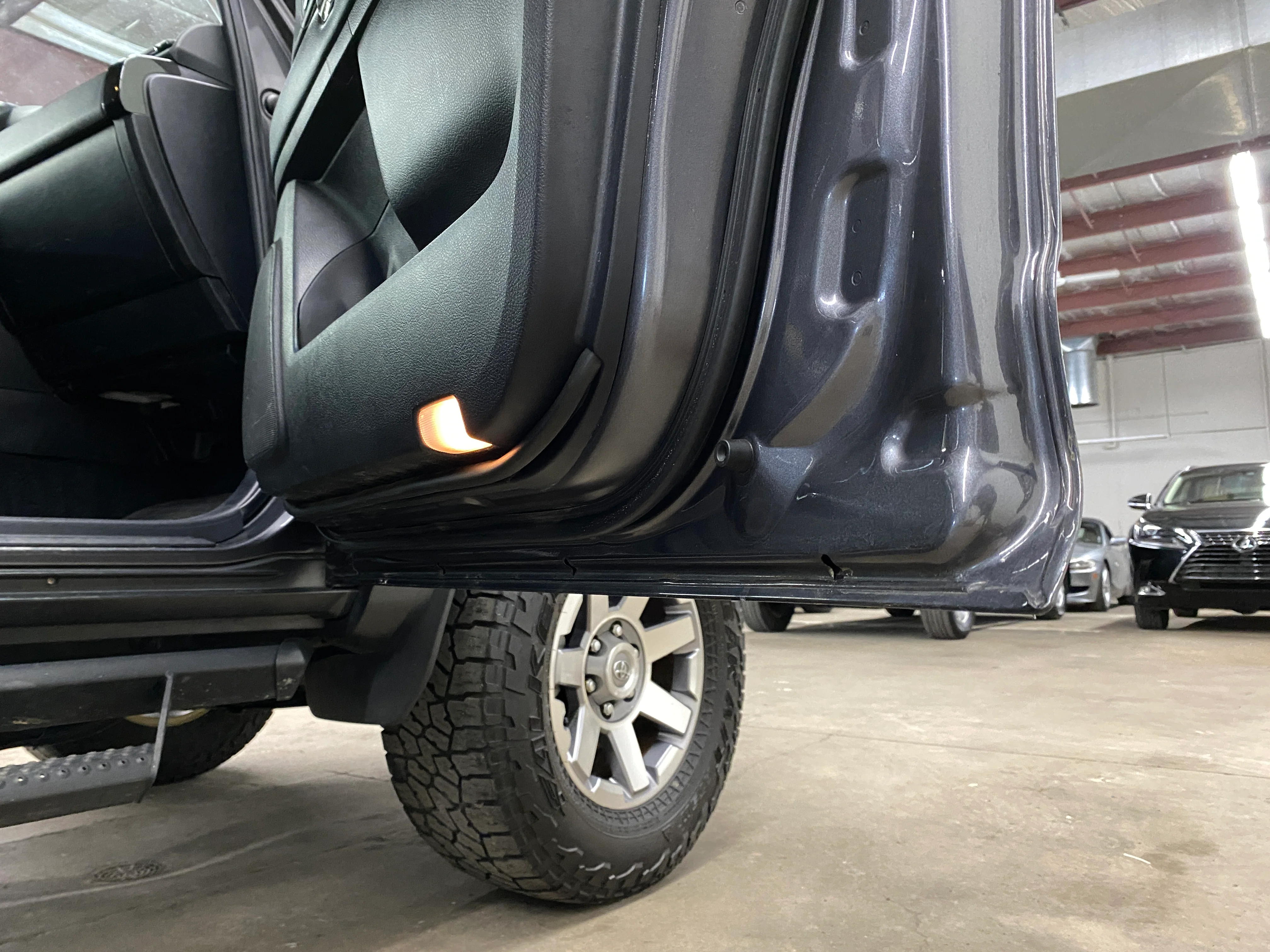 2015 Toyota 4Runner Trail 4.0L 4WD - Image 47