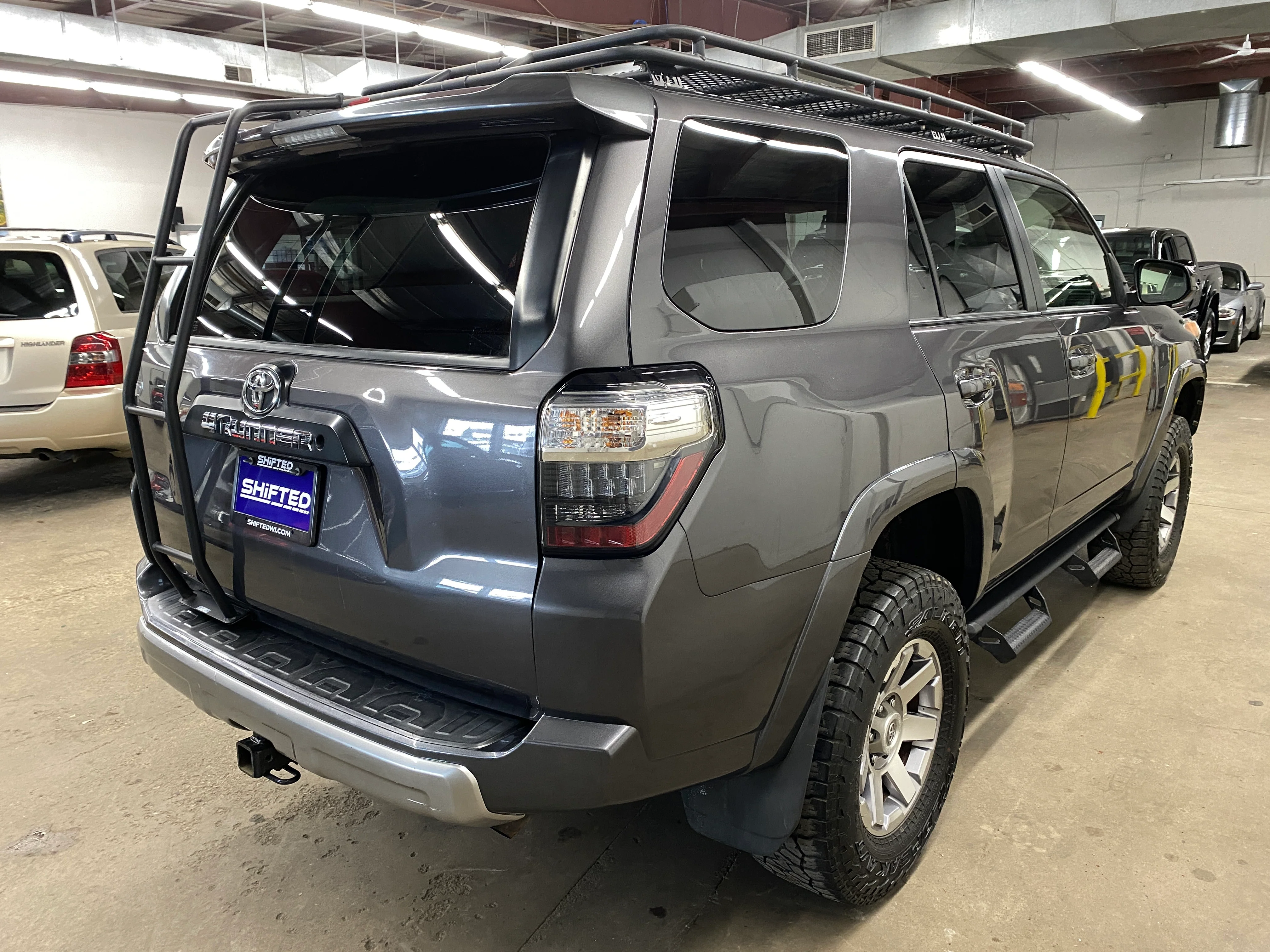 2015 Toyota 4Runner Trail 4.0L 4WD - Image 5